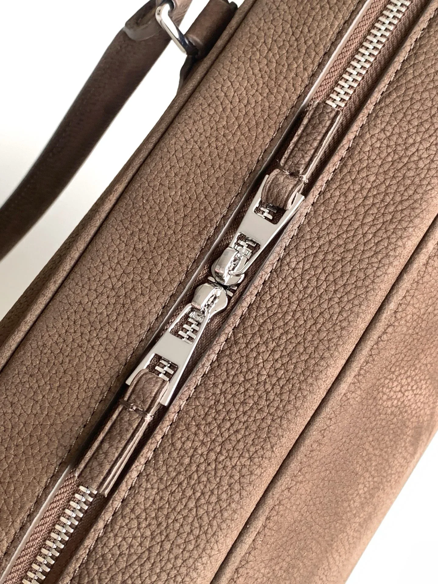 Классические Сумки Женские Loewe 11504266