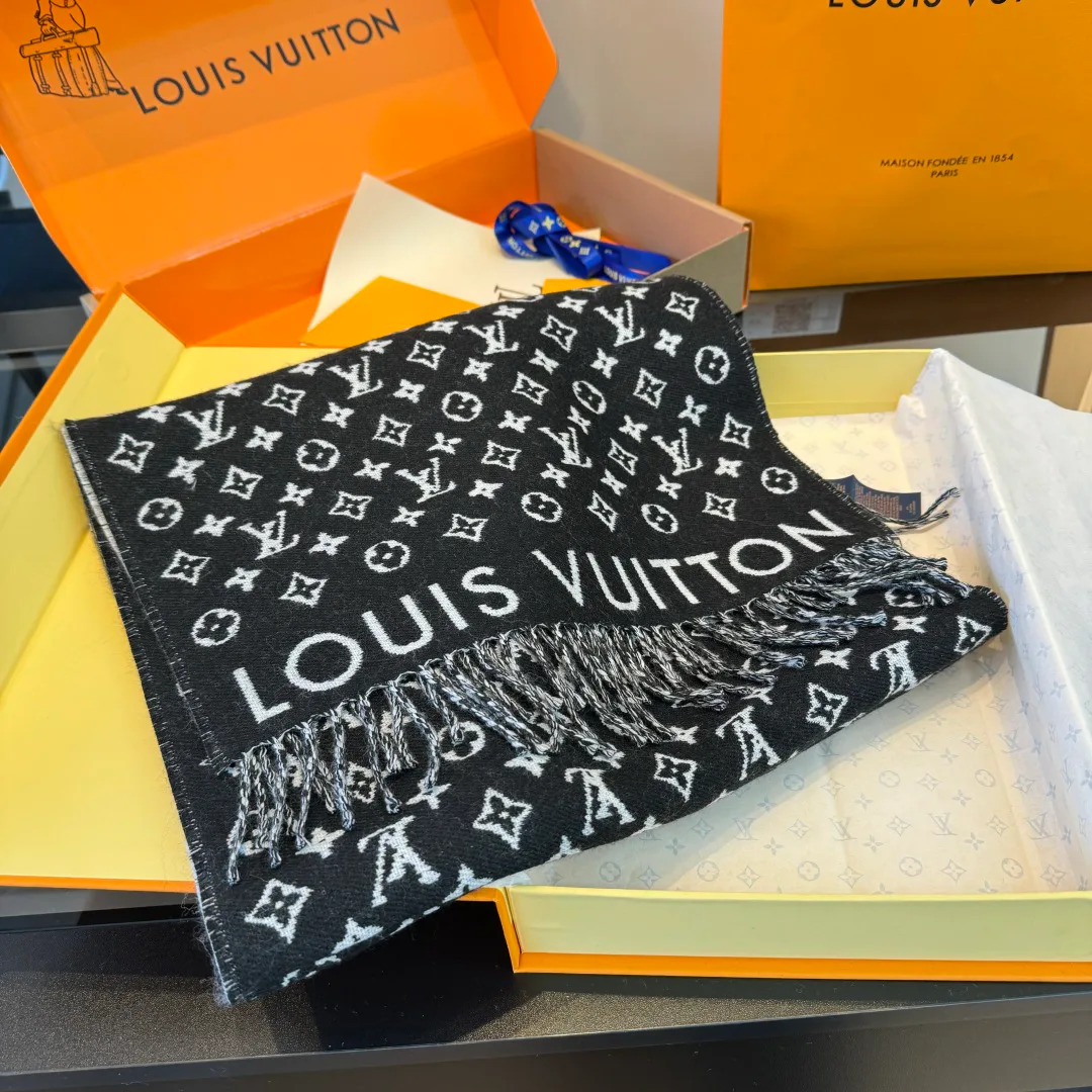 Шарфы Louis Vuitton 18003240