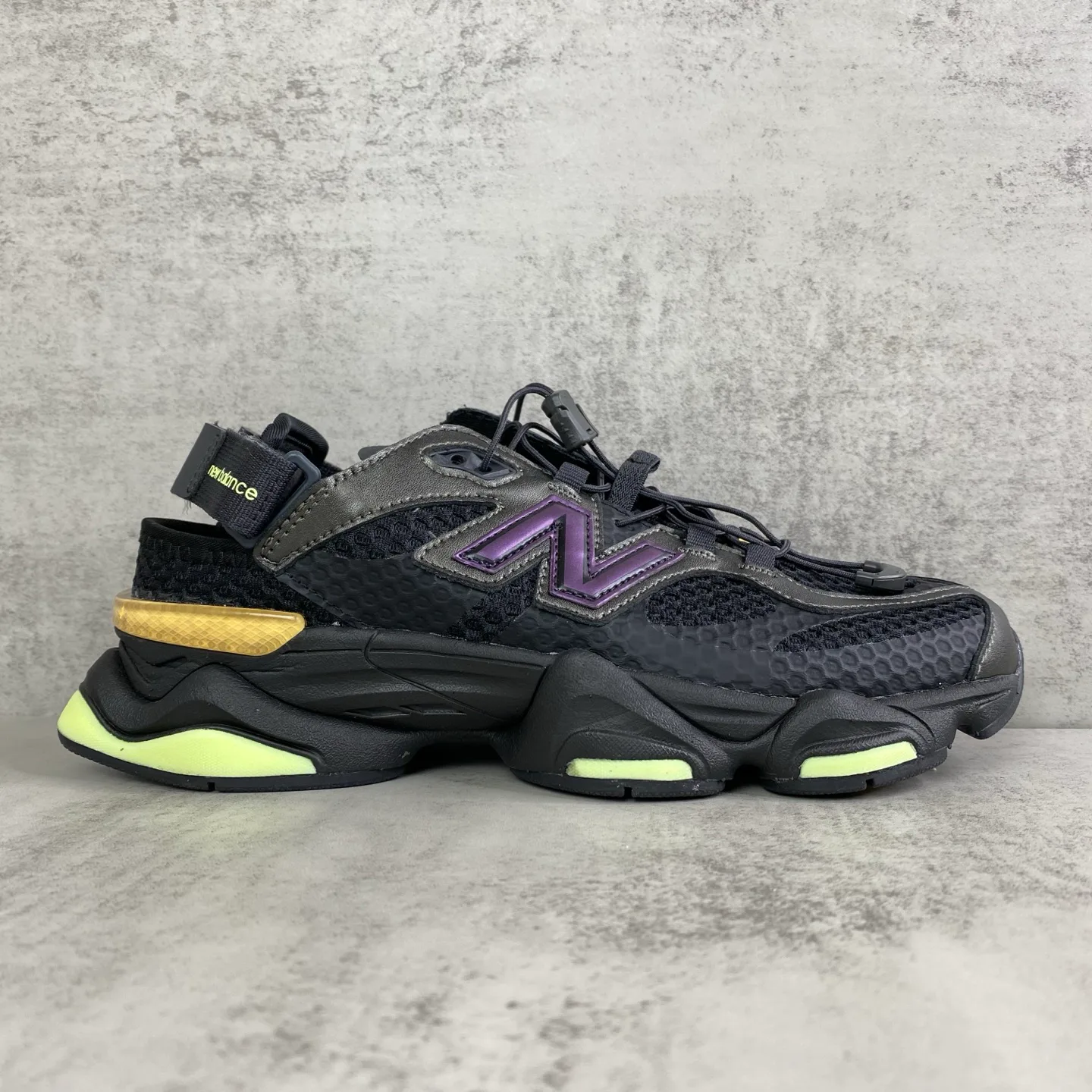 Кроссовки Женские New Balance 17460391