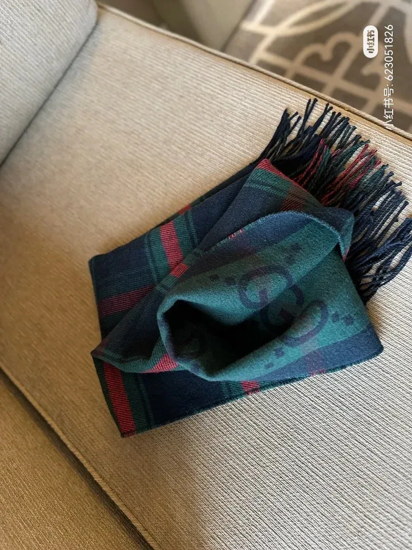 Шарфы Gucci 1174061