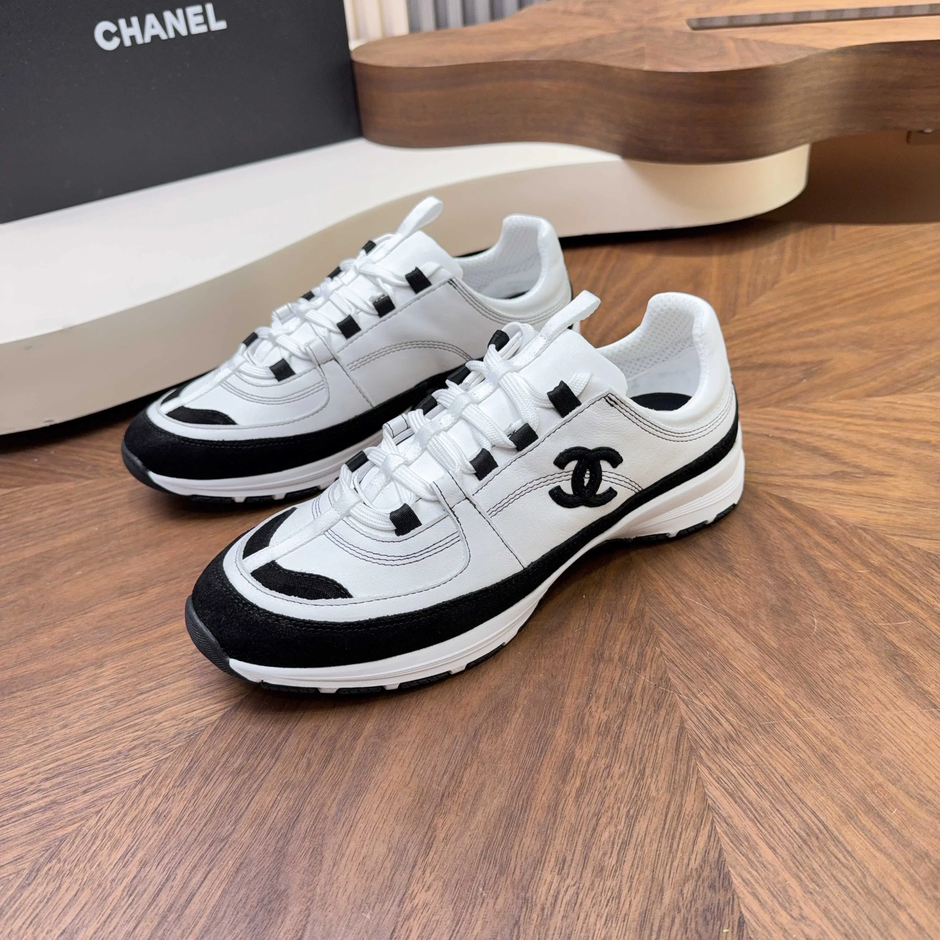 Кроссовки Женские Chanel 17918713