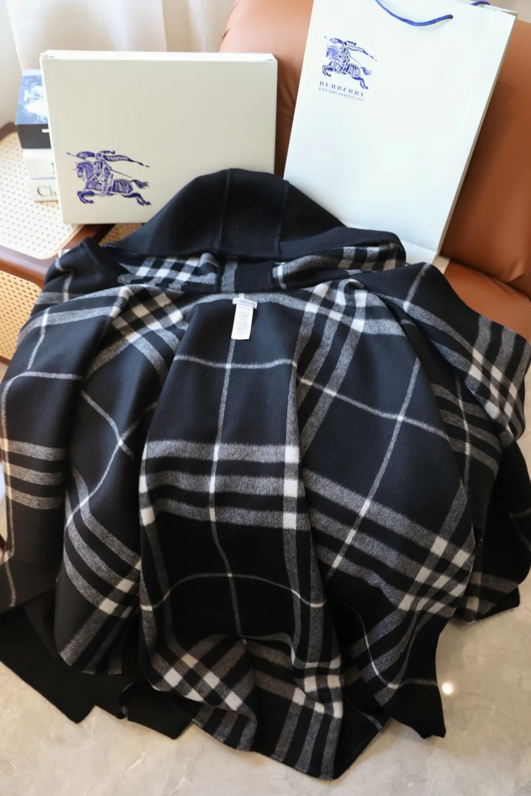 Пальто Женские Burberry 18763920