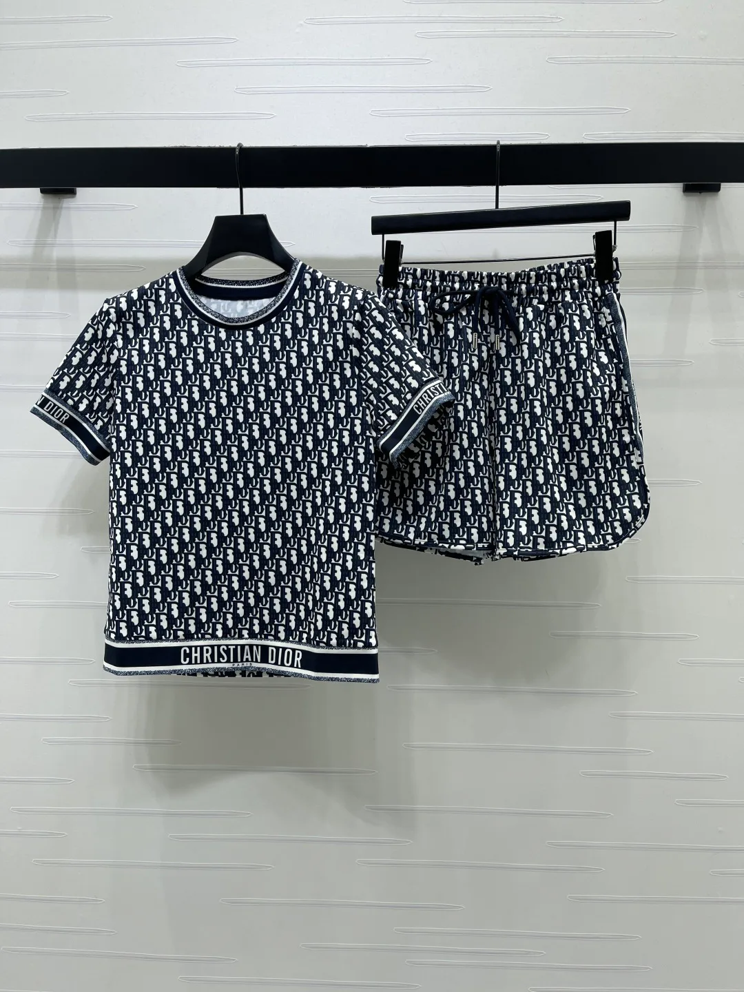 Костюмы Женские Christian Dior 11679229