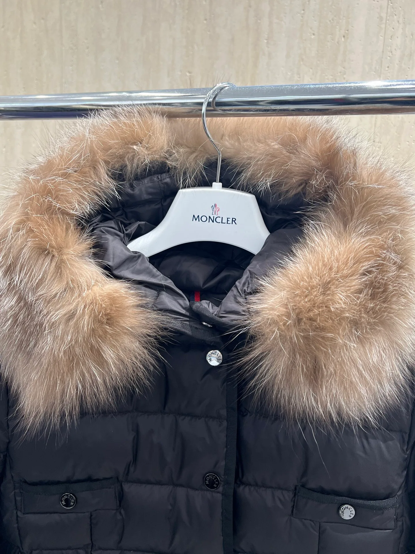 Куртки И Пуховики Женские Moncler 18723419