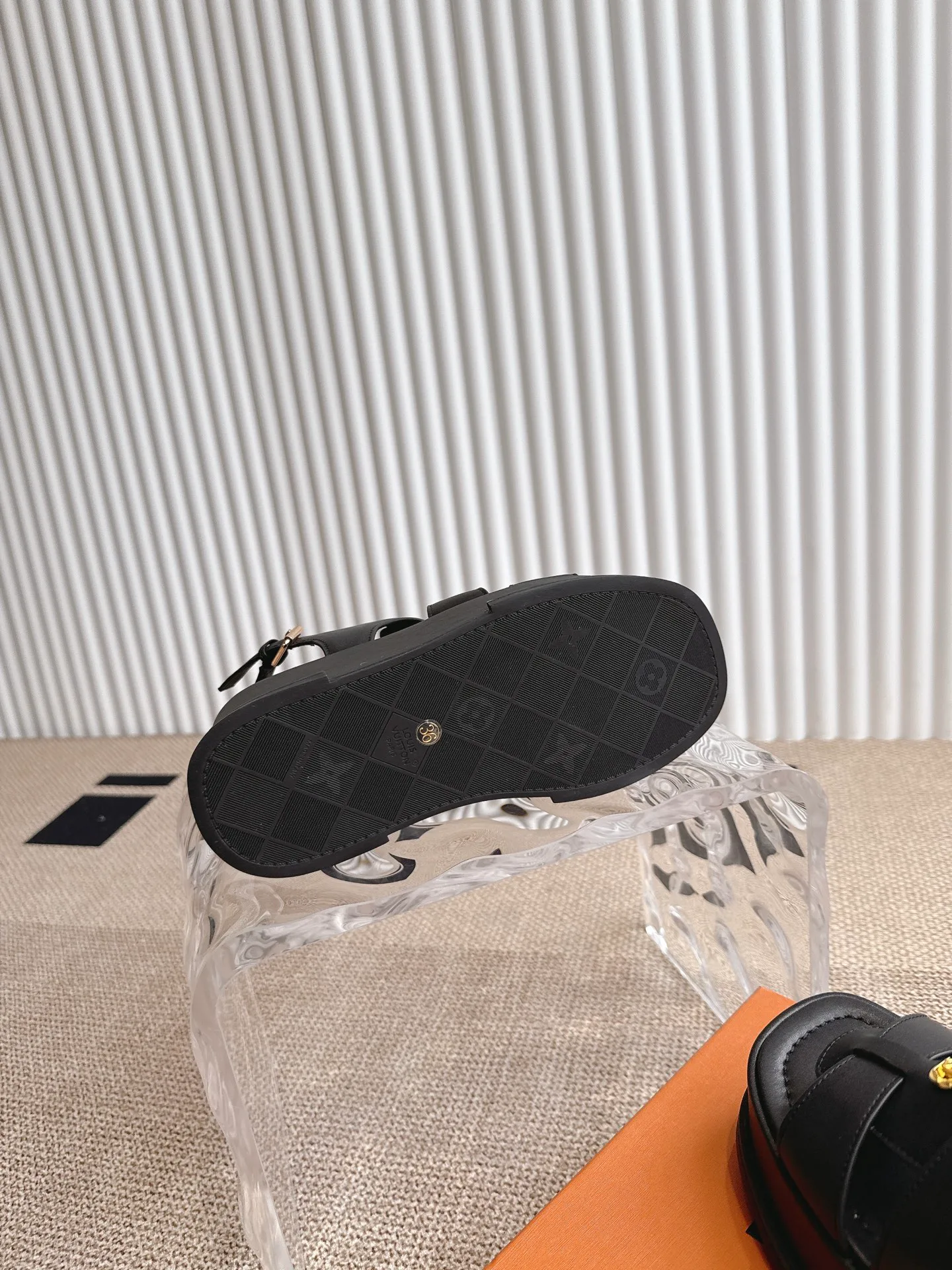 Сандалии Женские Louis Vuitton 35143