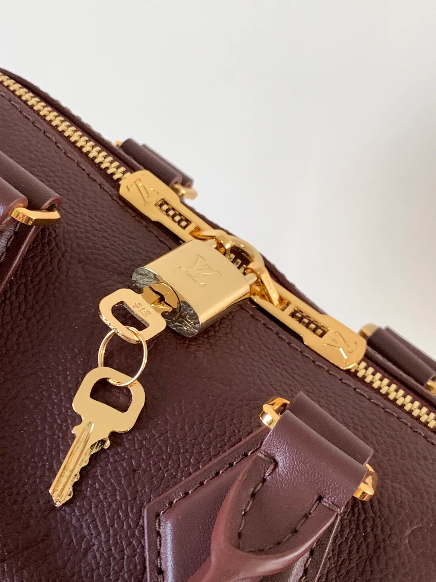 Классические Сумки Женские Louis Vuitton 11488619