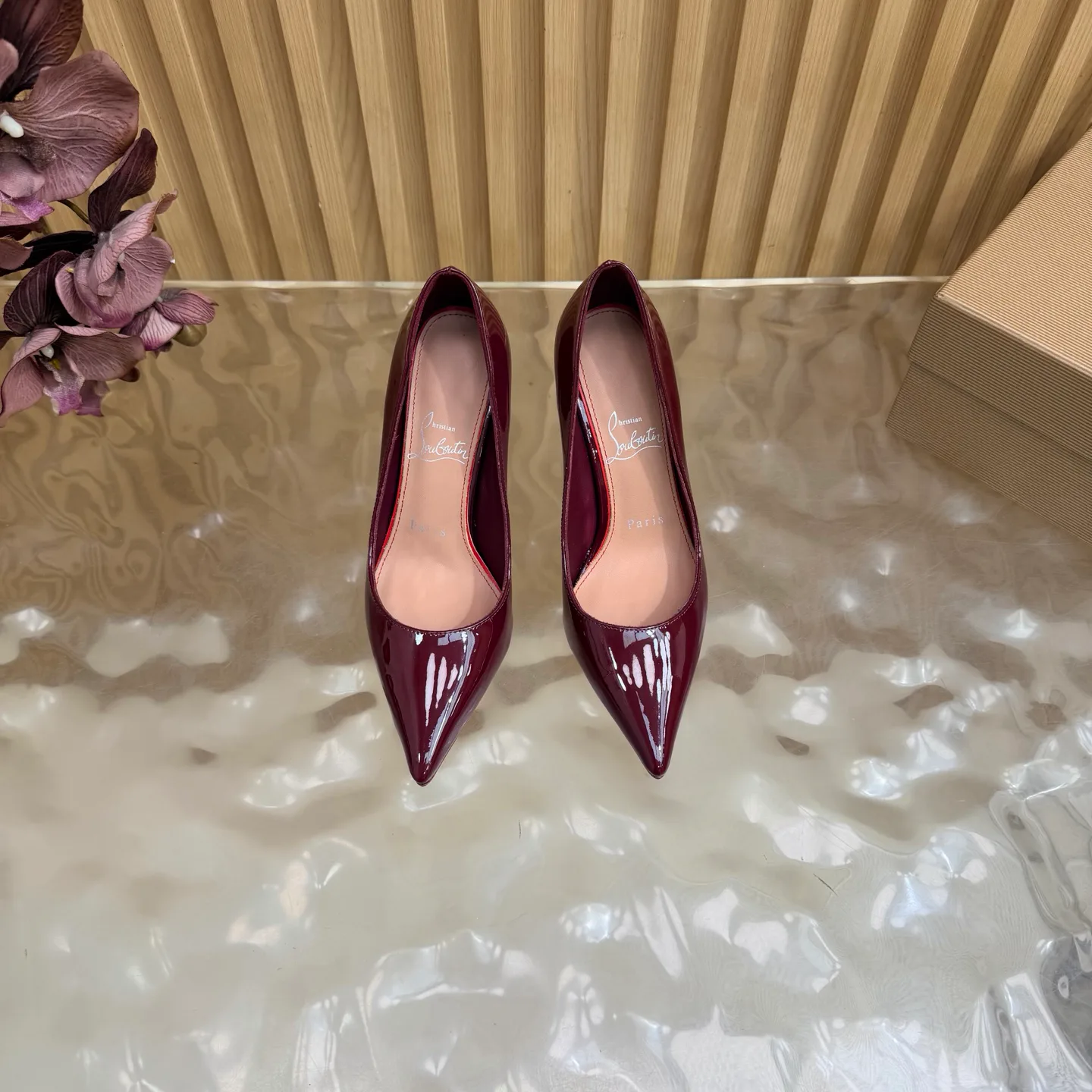 Туфли Женские Christian Louboutin 18901224