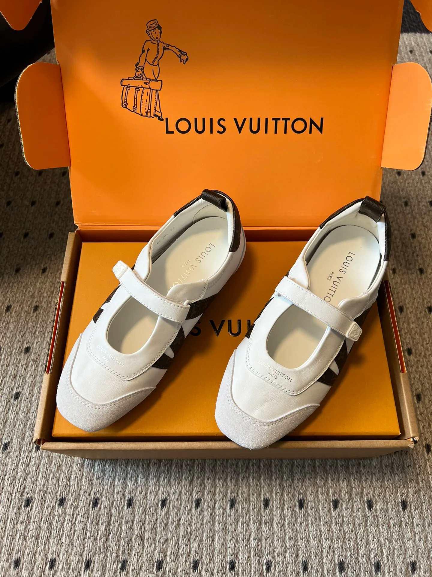 Туфли Женские Louis Vuitton 13561816