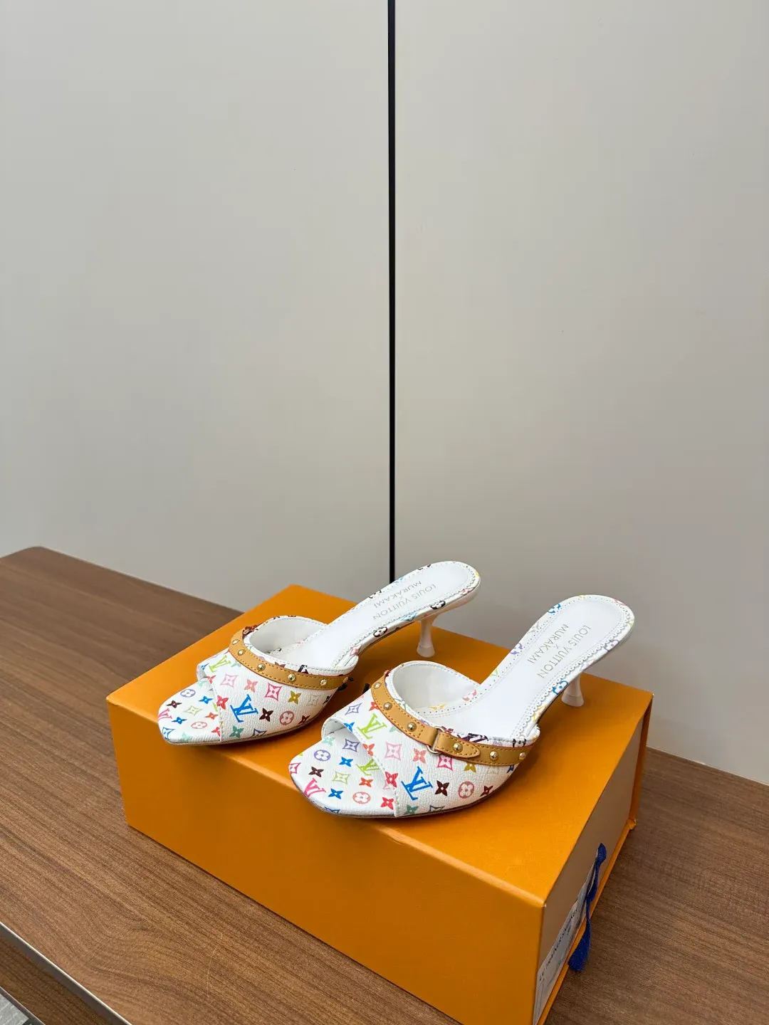 Босоножки Женские Louis Vuitton 27923