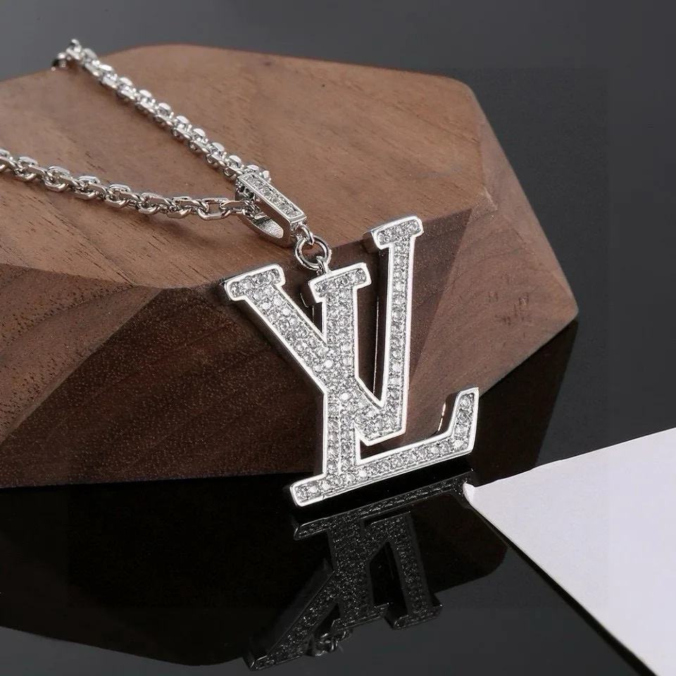Бижутерия Louis Vuitton 17477424