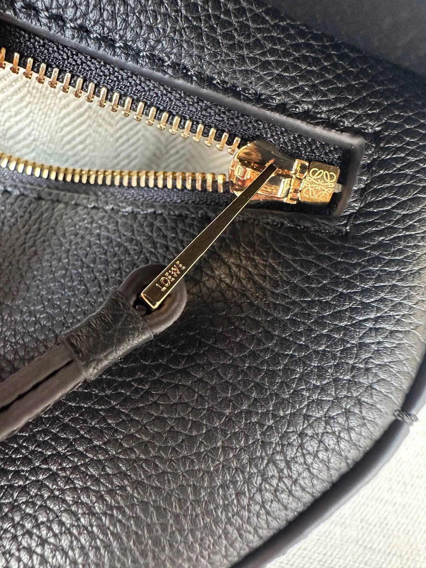 Классические Сумки Женские Loewe 11621913