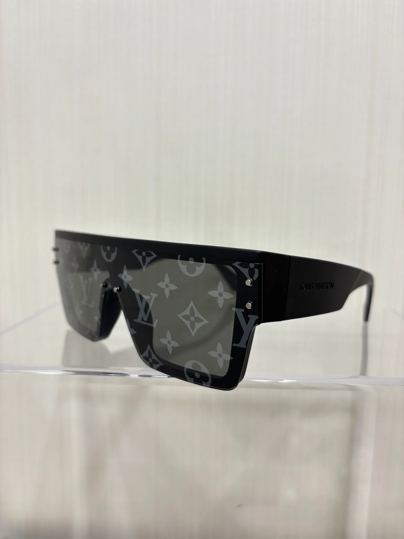 Очки Louis Vuitton 304184