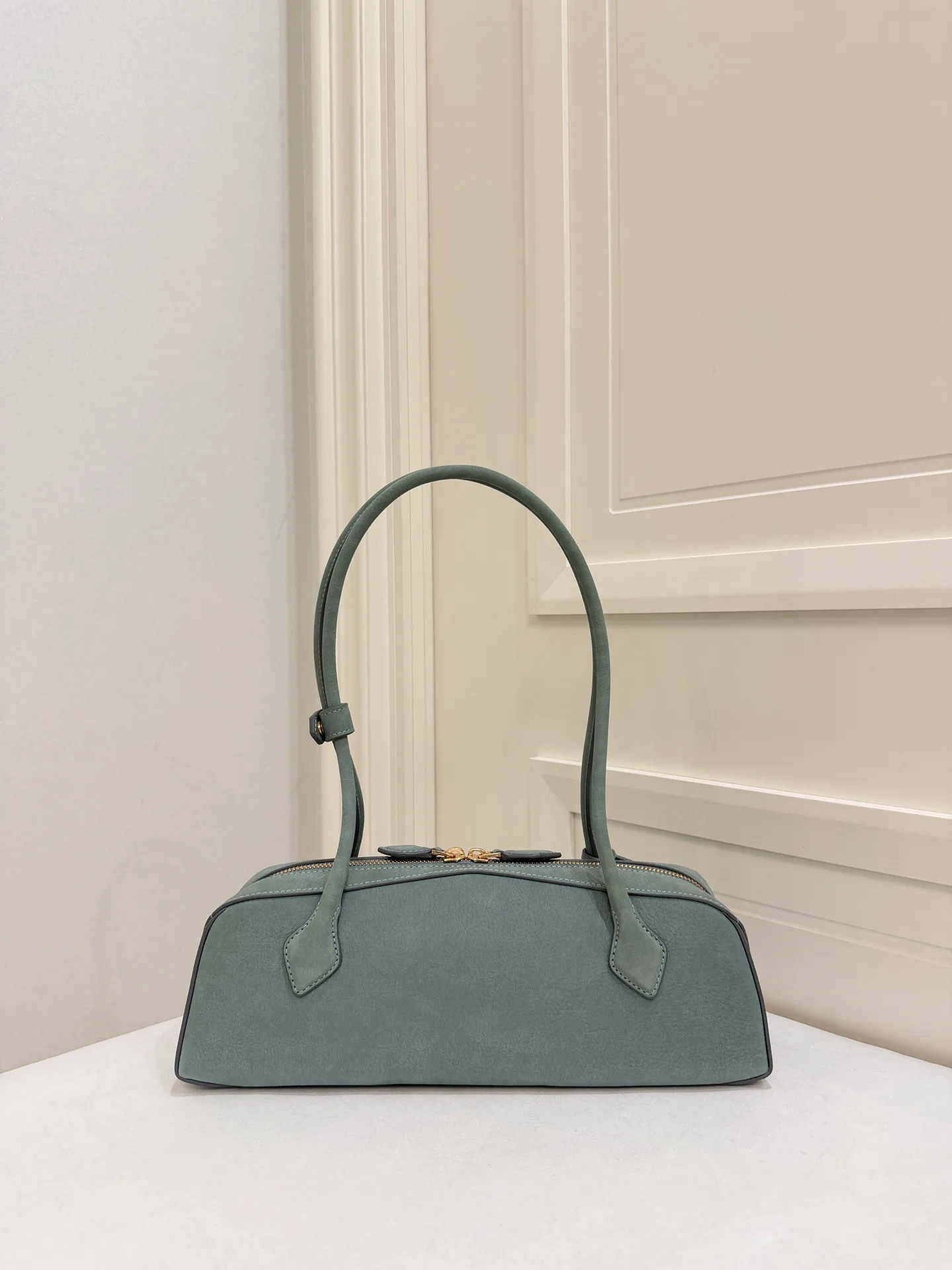 Классические Сумки Женские Alaia 9166492