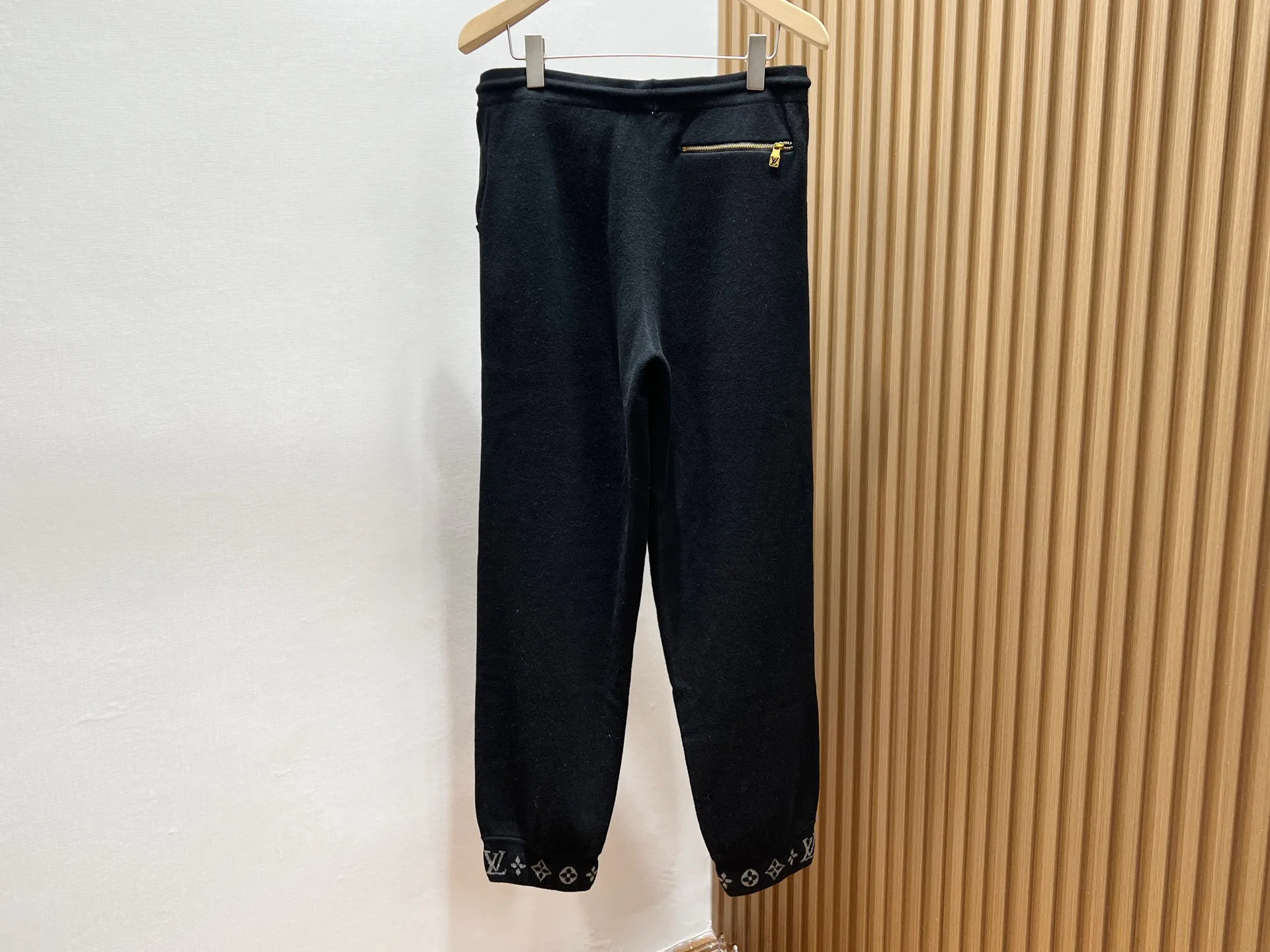 Брюки Мужские Louis Vuitton 848309