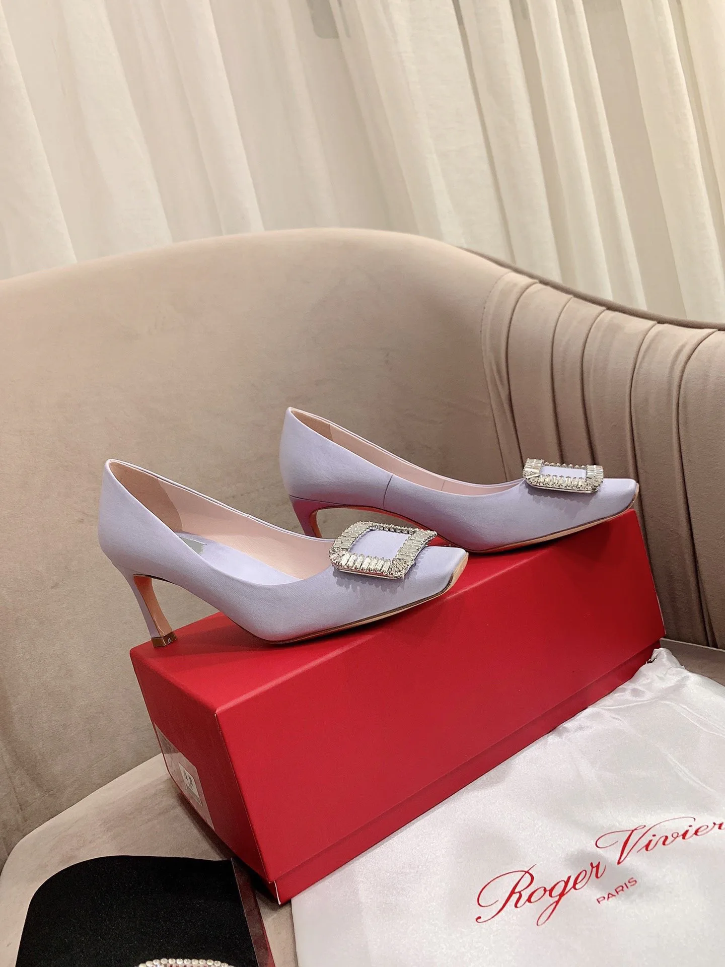 Туфли Женские Roger Vivier 17550747