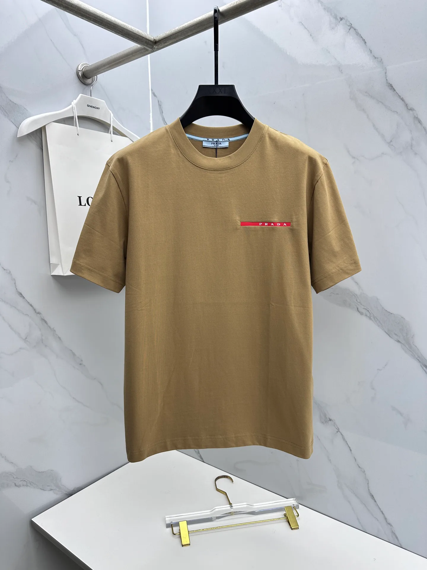 Футболки Женские Prada 1635381