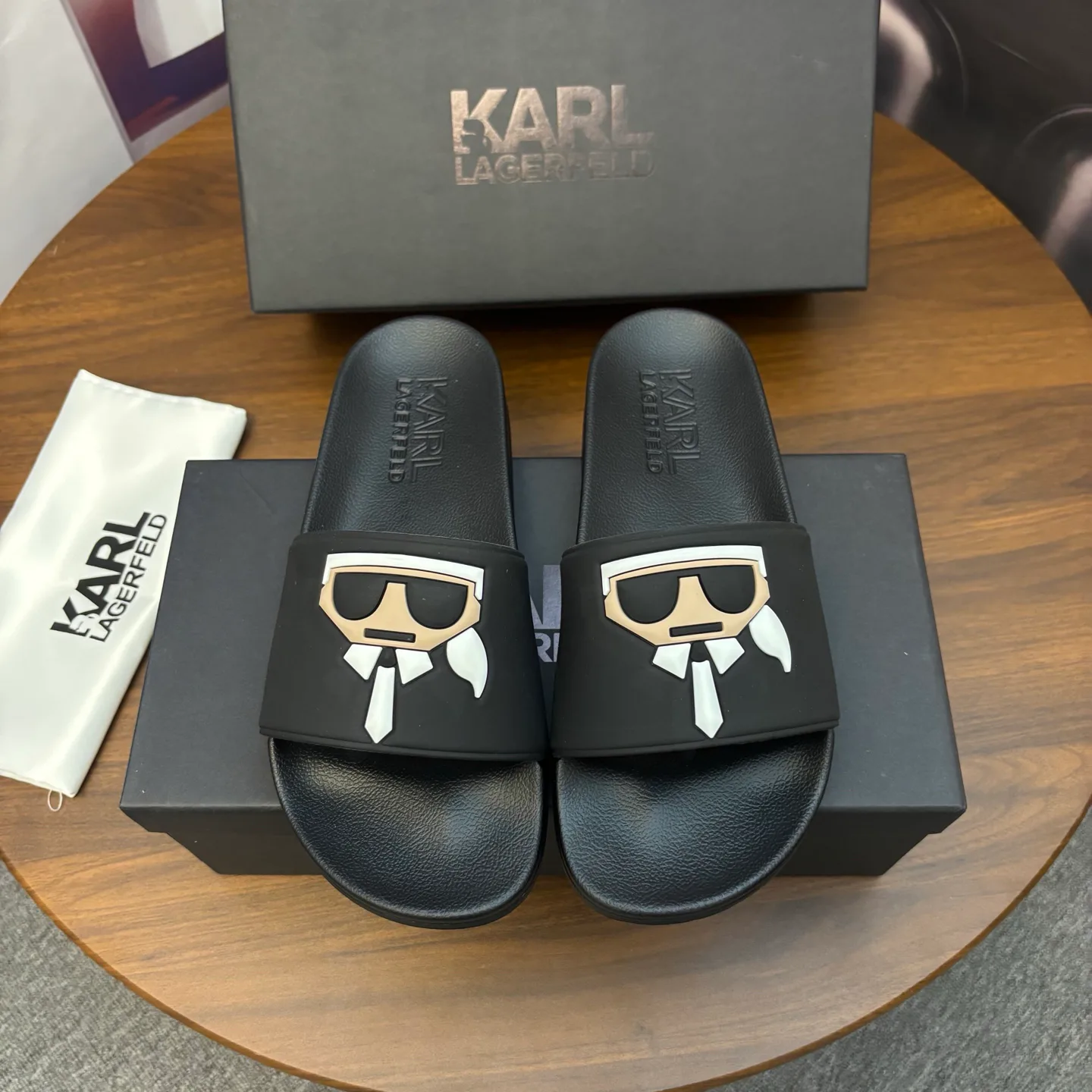 Шлепанцы Женские Karl Lagerfeld 10776056
