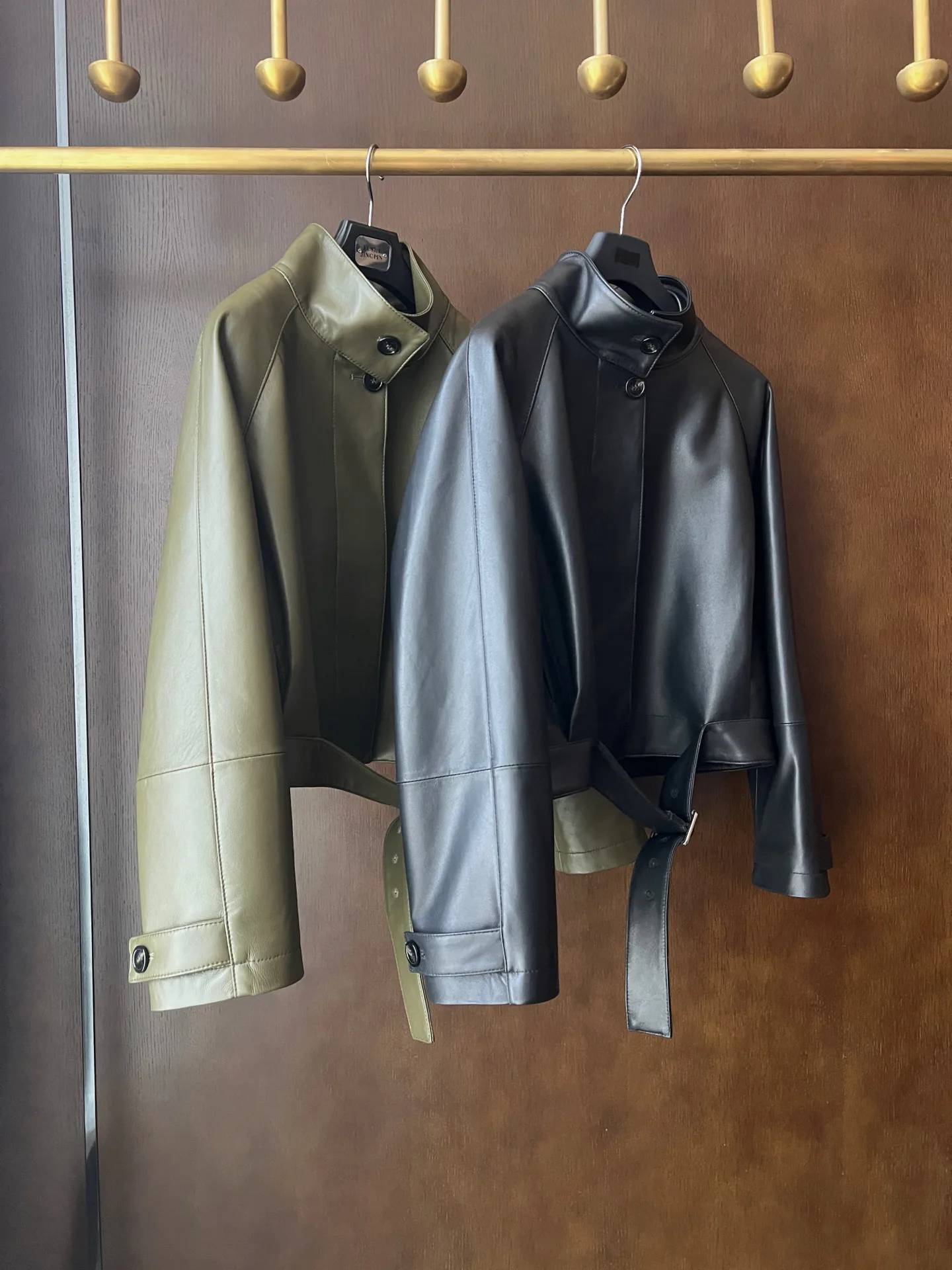 Кожаные Куртки И Дублёнки Женские Loewe 9101753