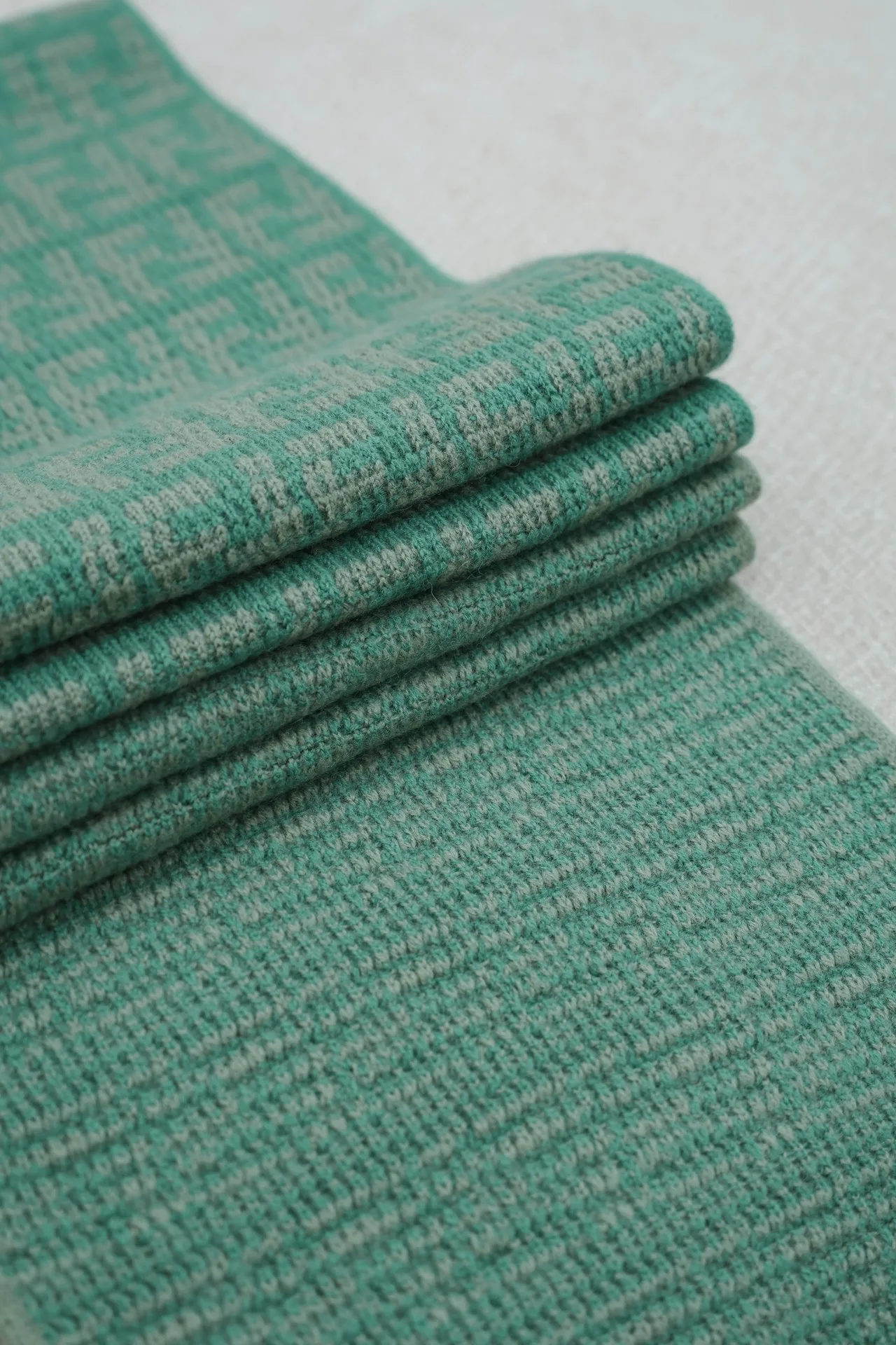 Шарфы Fendi 1255660