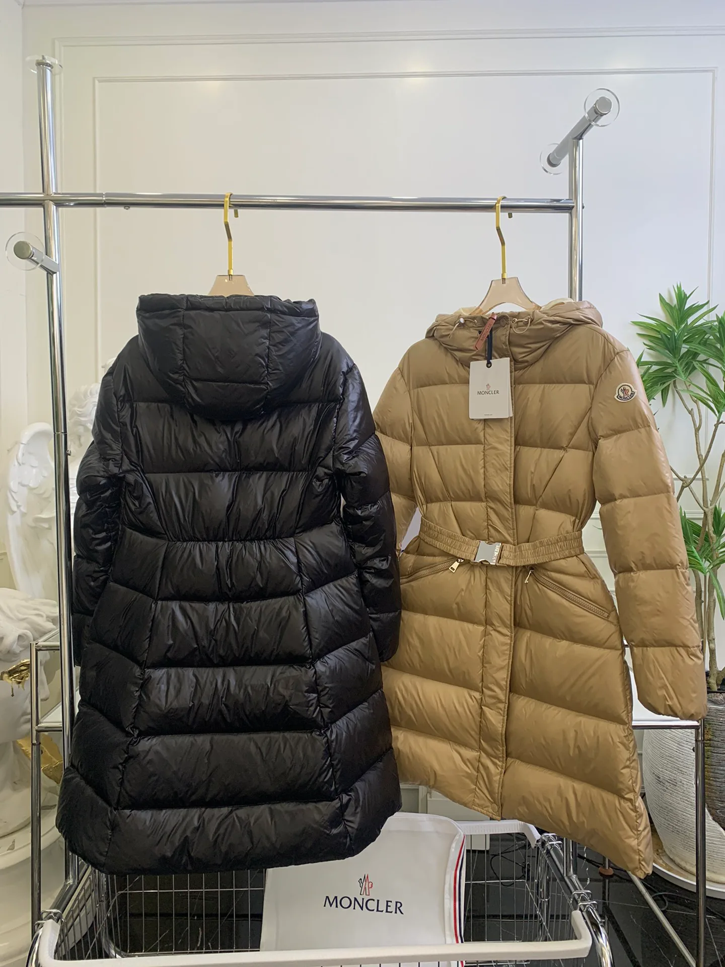 Куртки И Пуховики Женские Moncler 18240675