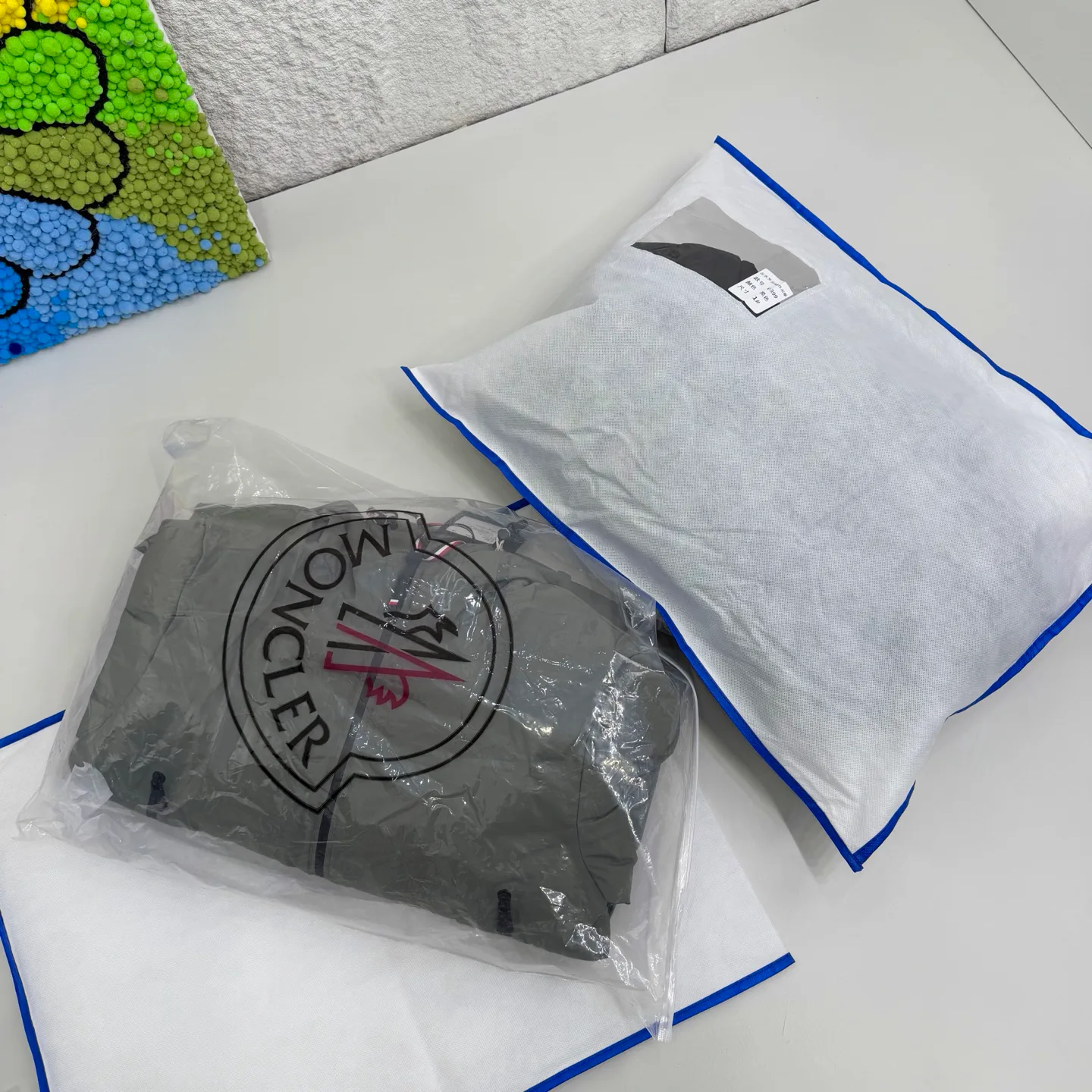 Куртки И Пуховики Мужские Moncler 744626