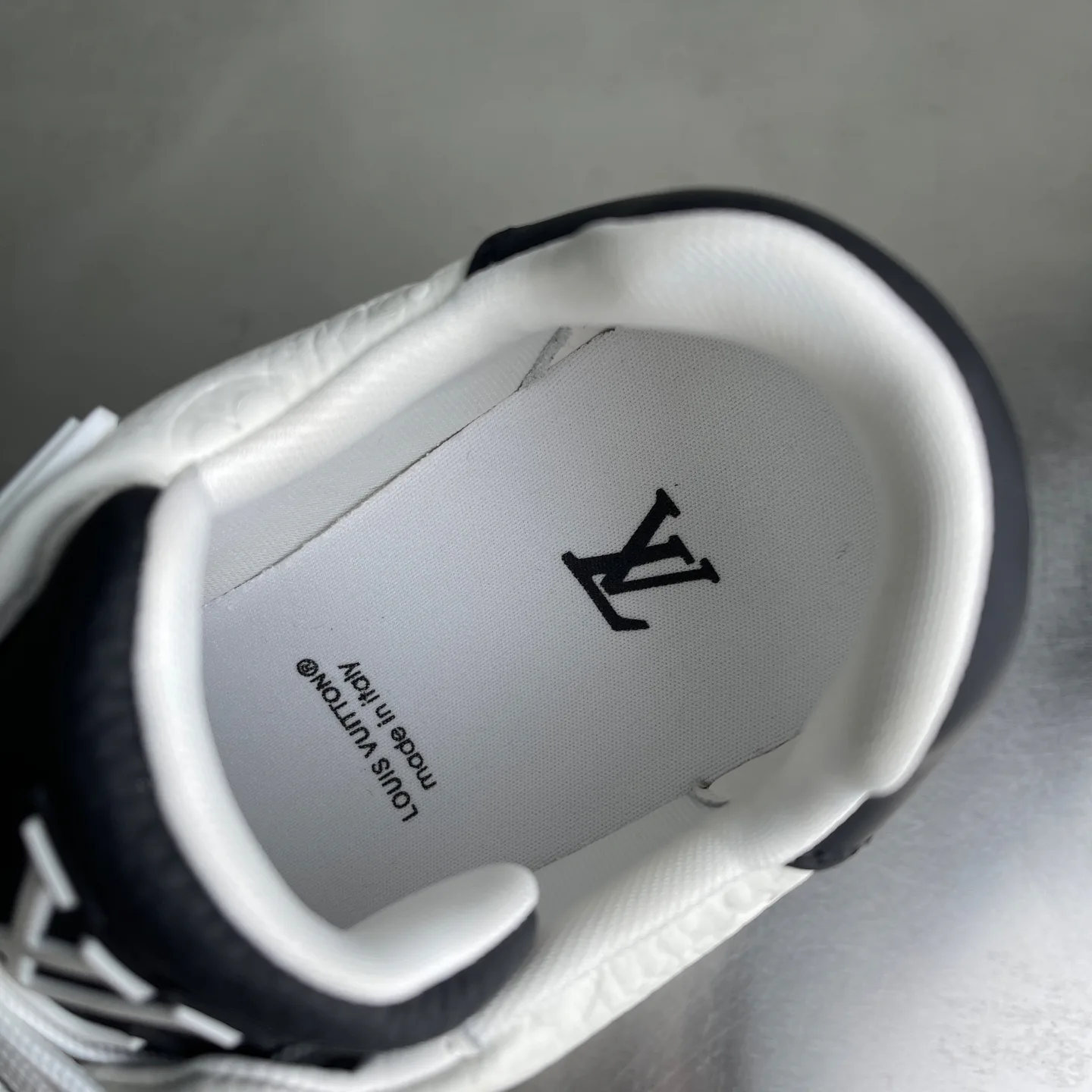 Кроссовки Мужские Louis Vuitton 986895