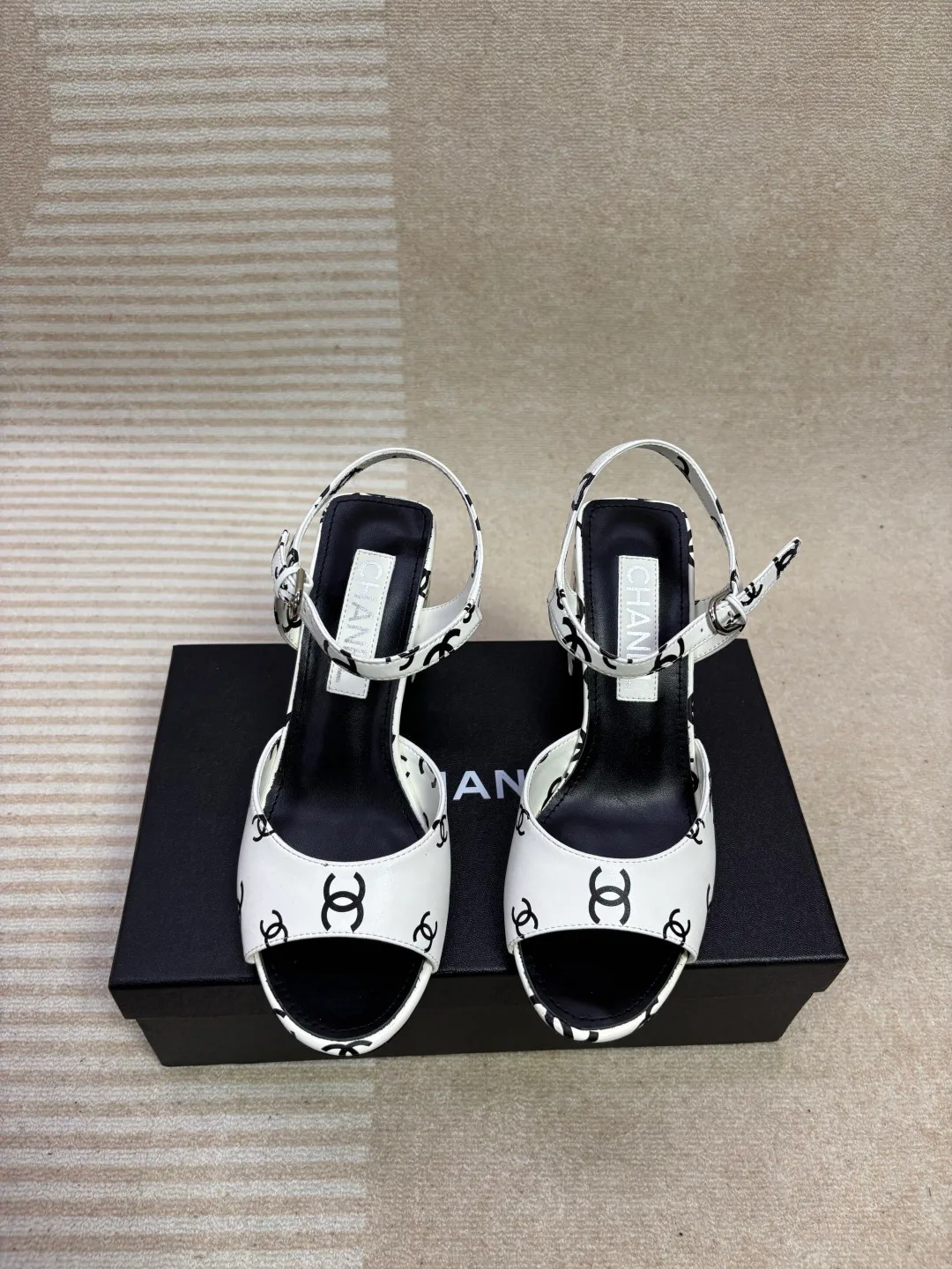 Босоножки Женские Chanel 18720728
