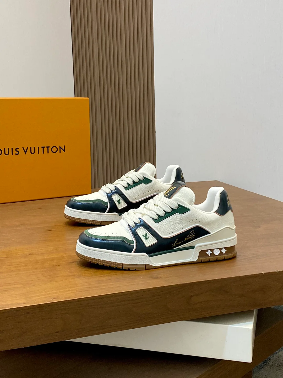 Кроссовки Мужские Louis Vuitton 11763482