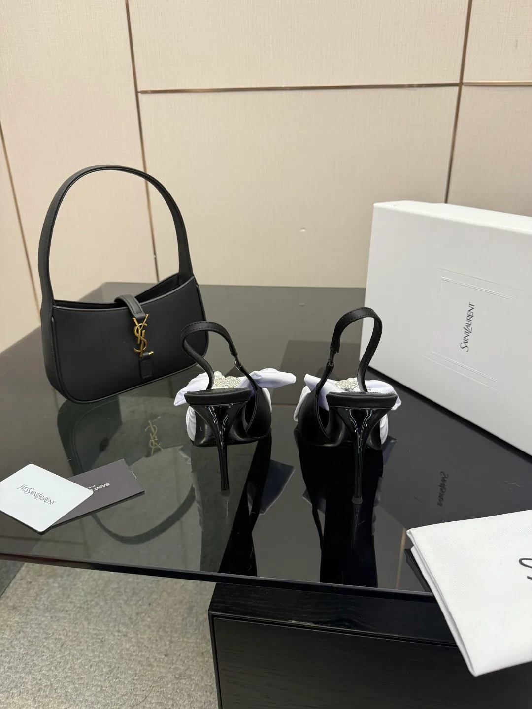 Туфли Женские Saint Laurent 2597136