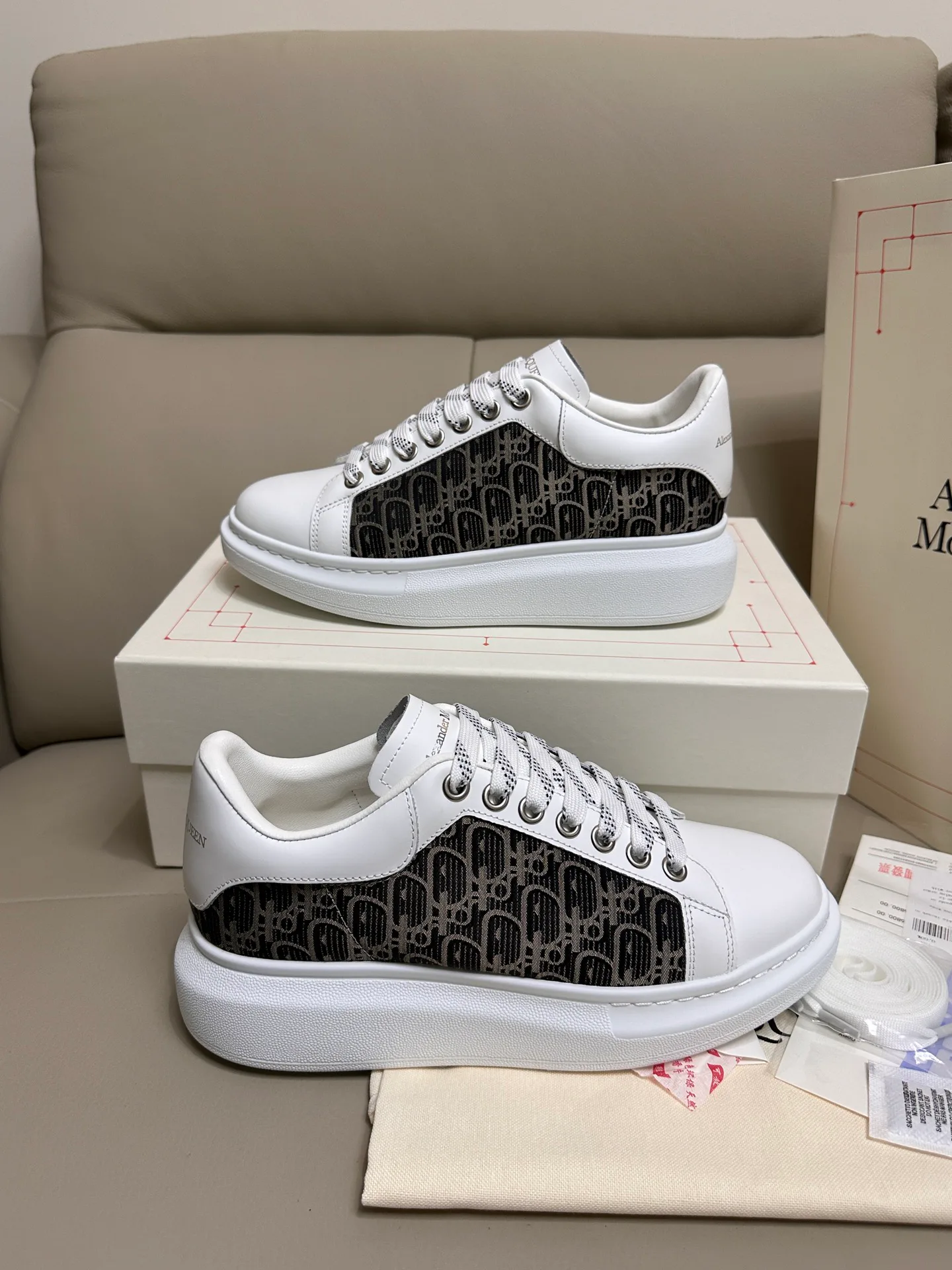 Кроссовки Женские Alexander Mcqueen 18616780