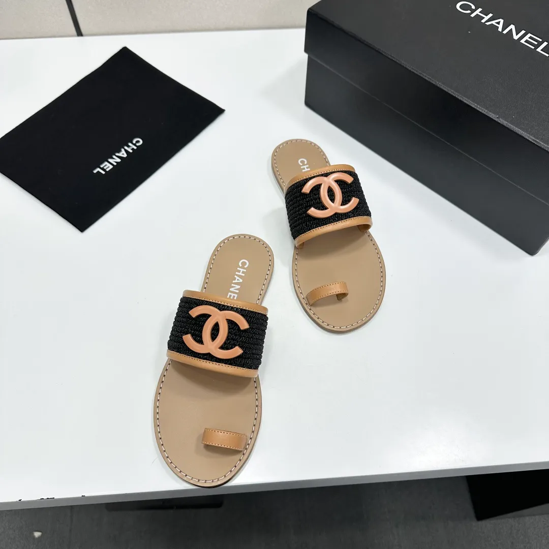 Шлепанцы Женские Chanel 11738528