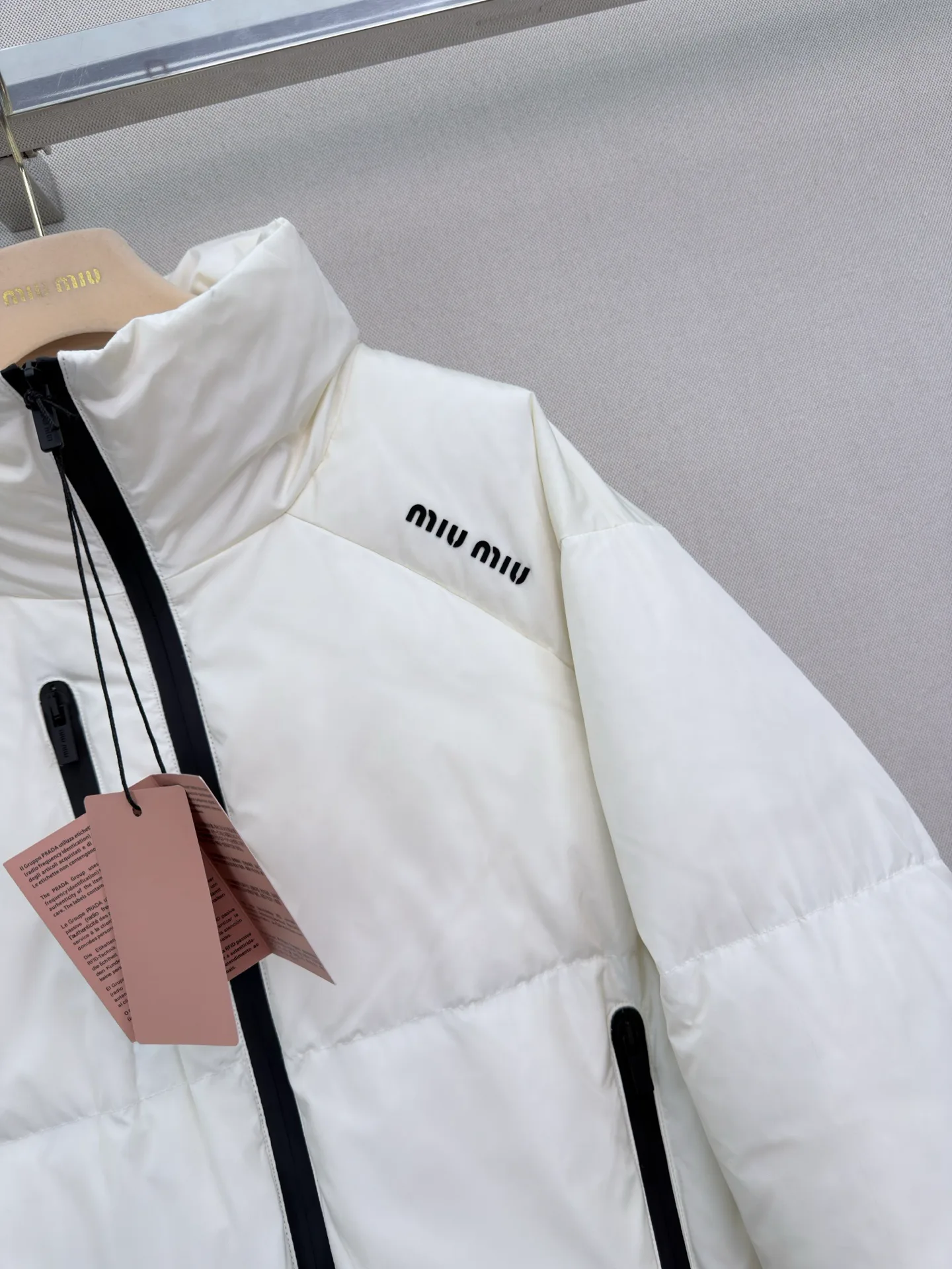 Куртки И Пуховики Женские Miu Miu 18108741