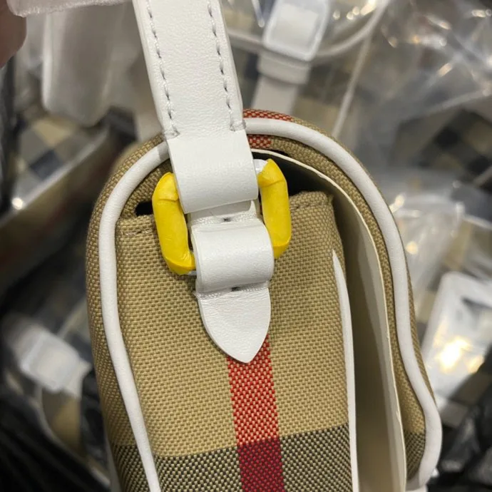 Сумки На Ремне Женские Burberry 903424