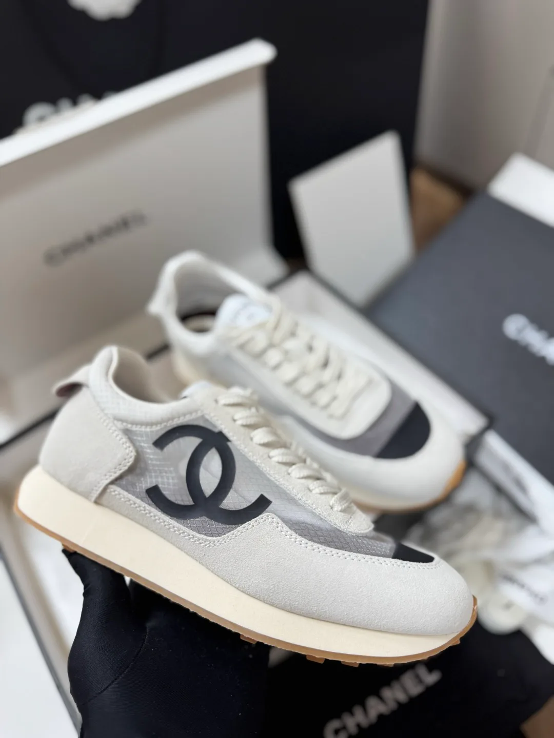 Кроссовки Женские Chanel 13239720