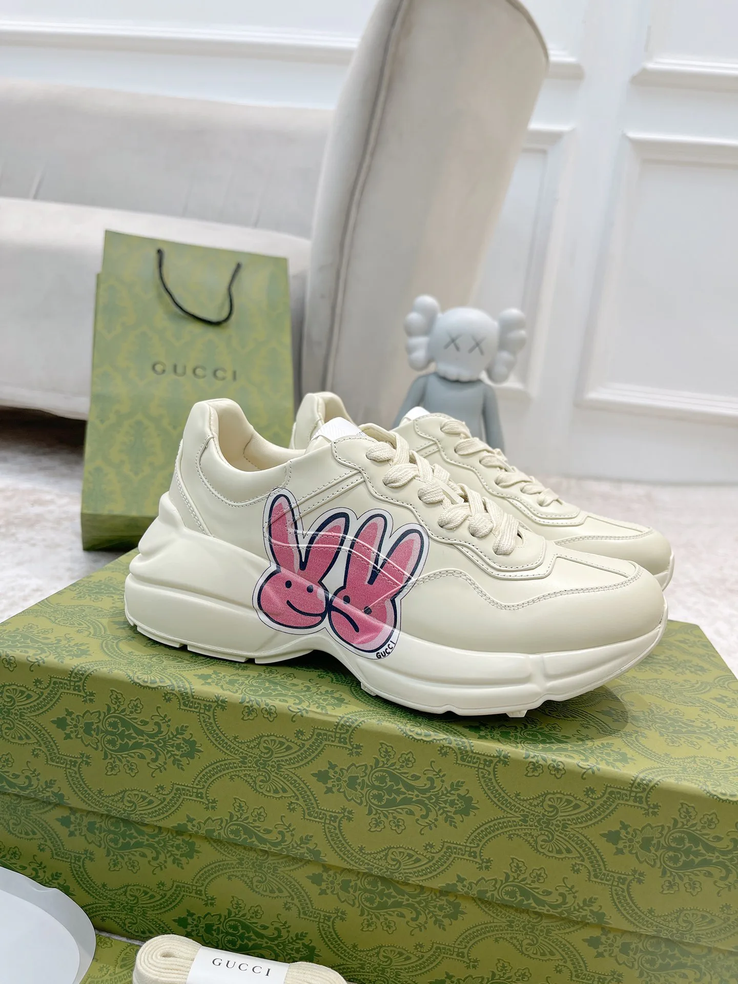 Кроссовки Женские Gucci 375873