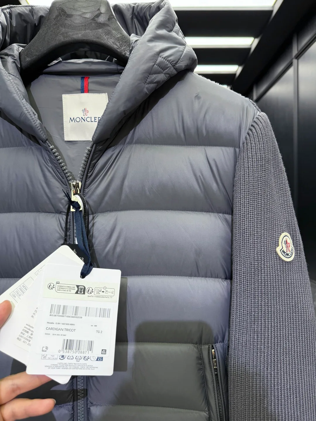 Куртки И Пуховики Мужские Moncler 18184549