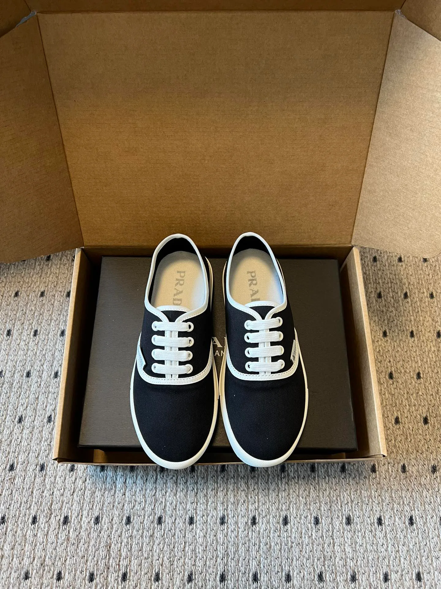 Кеды Женские Prada 11609482