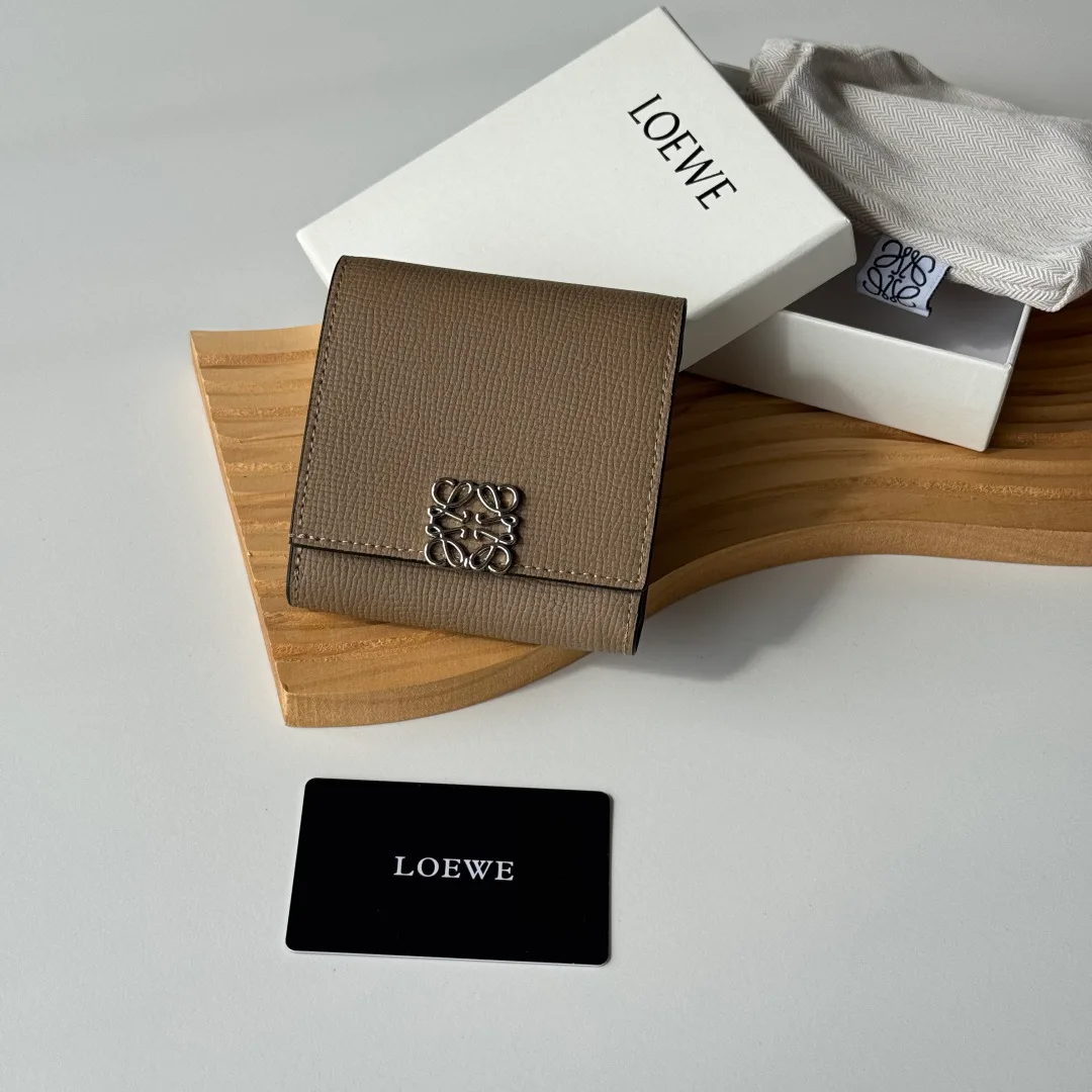 Клатчи Женские Loewe 617222
