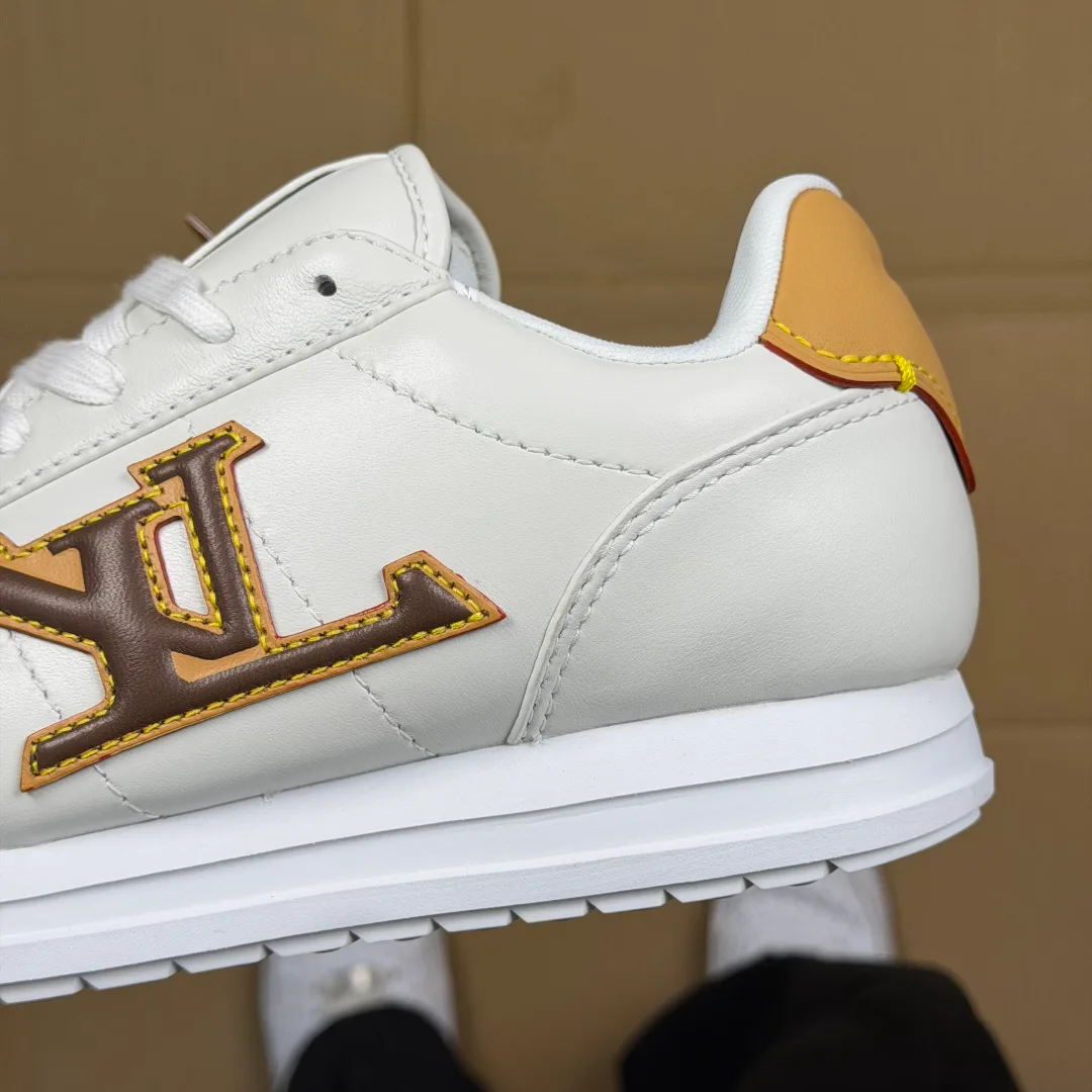 Кроссовки Женские Louis Vuitton 10220615