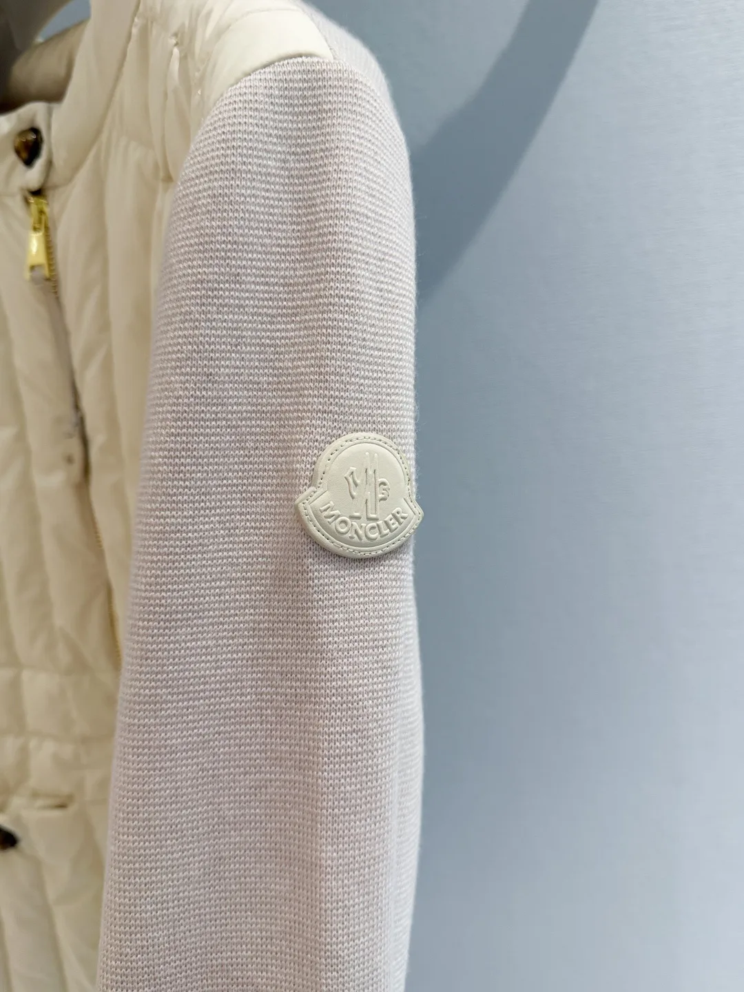 Куртки И Пуховики Женские Moncler 18184927