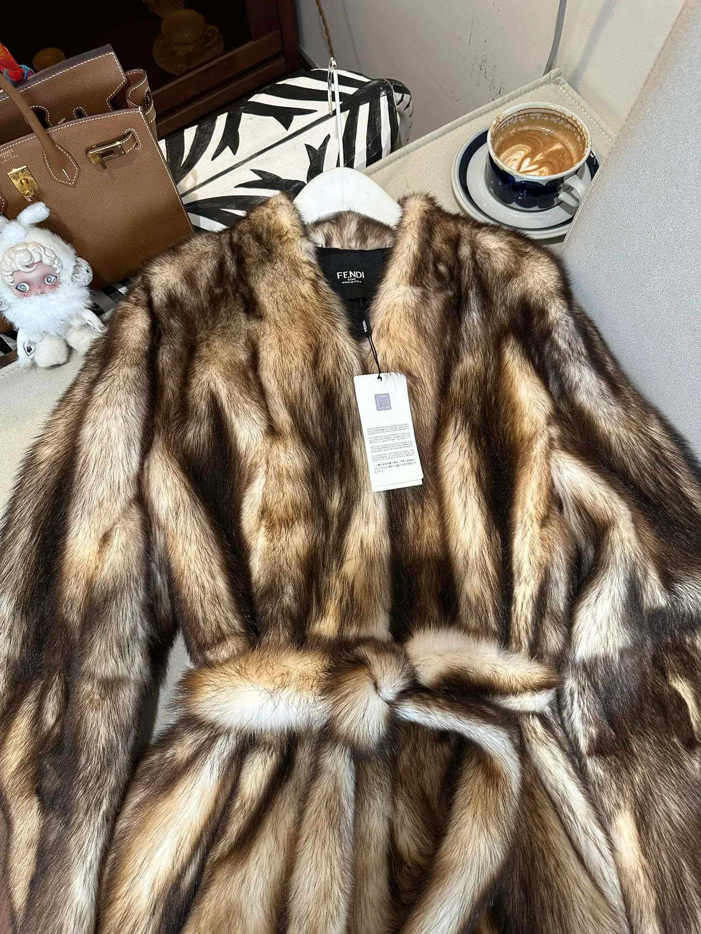 Шубы Женские Fendi 560921