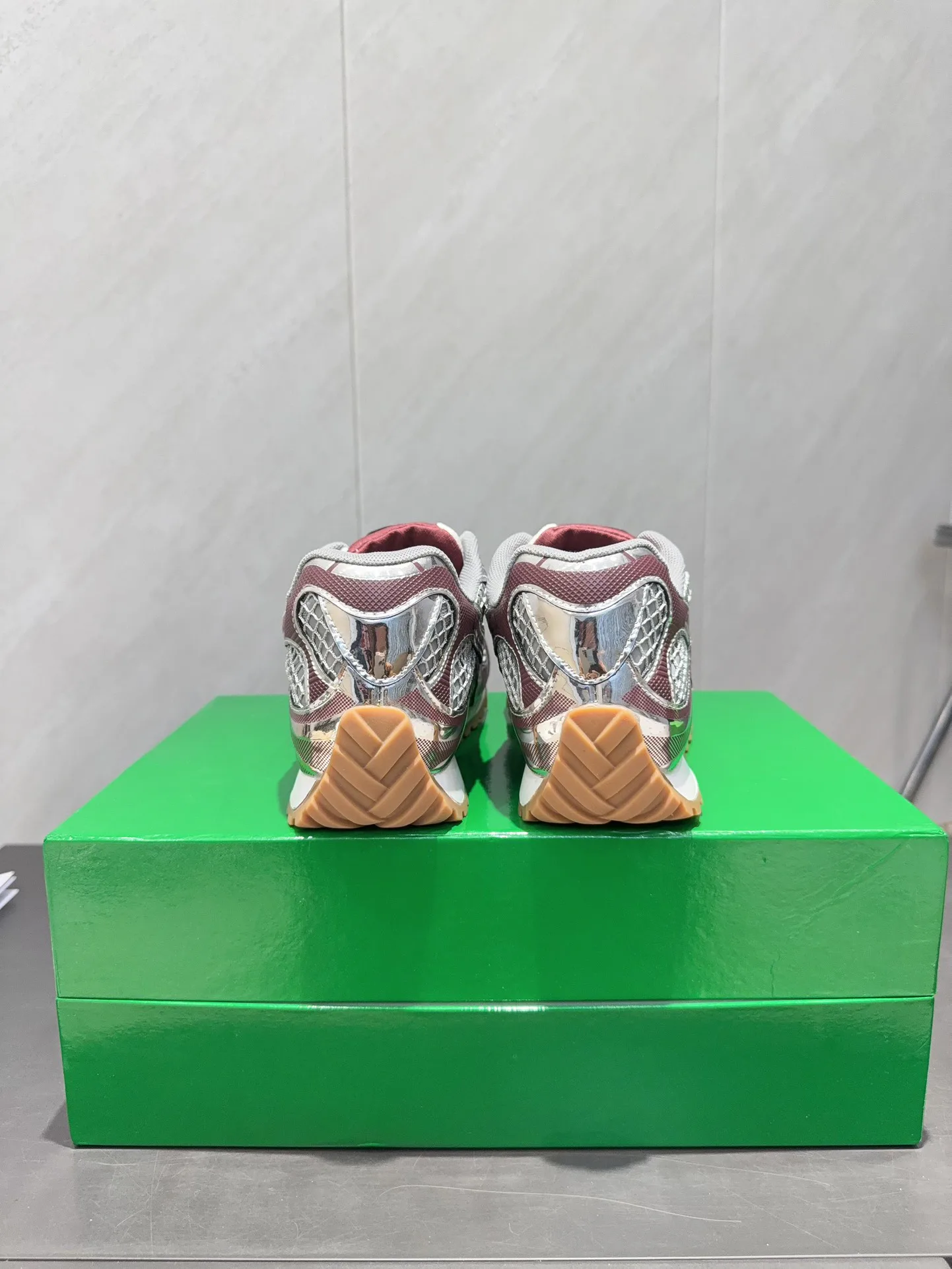 Кроссовки Женские Bottega Veneta 299567