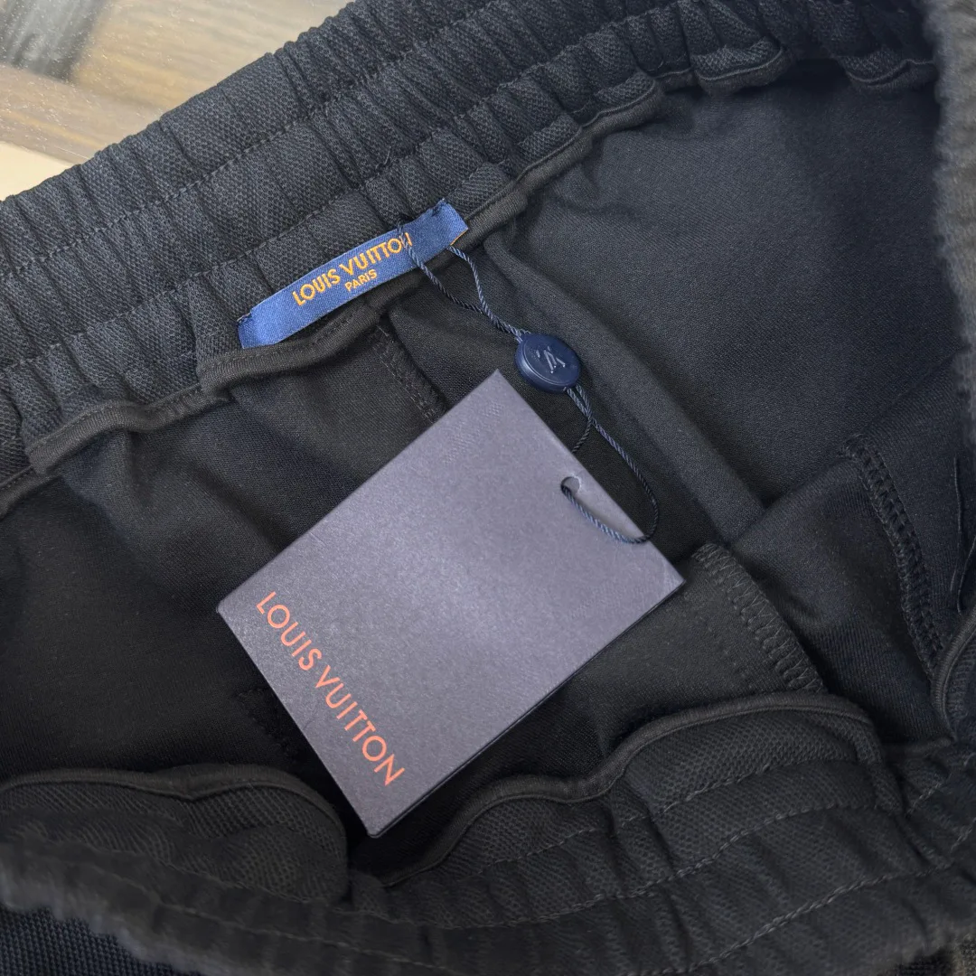 Шорты Женские Louis Vuitton 11873036
