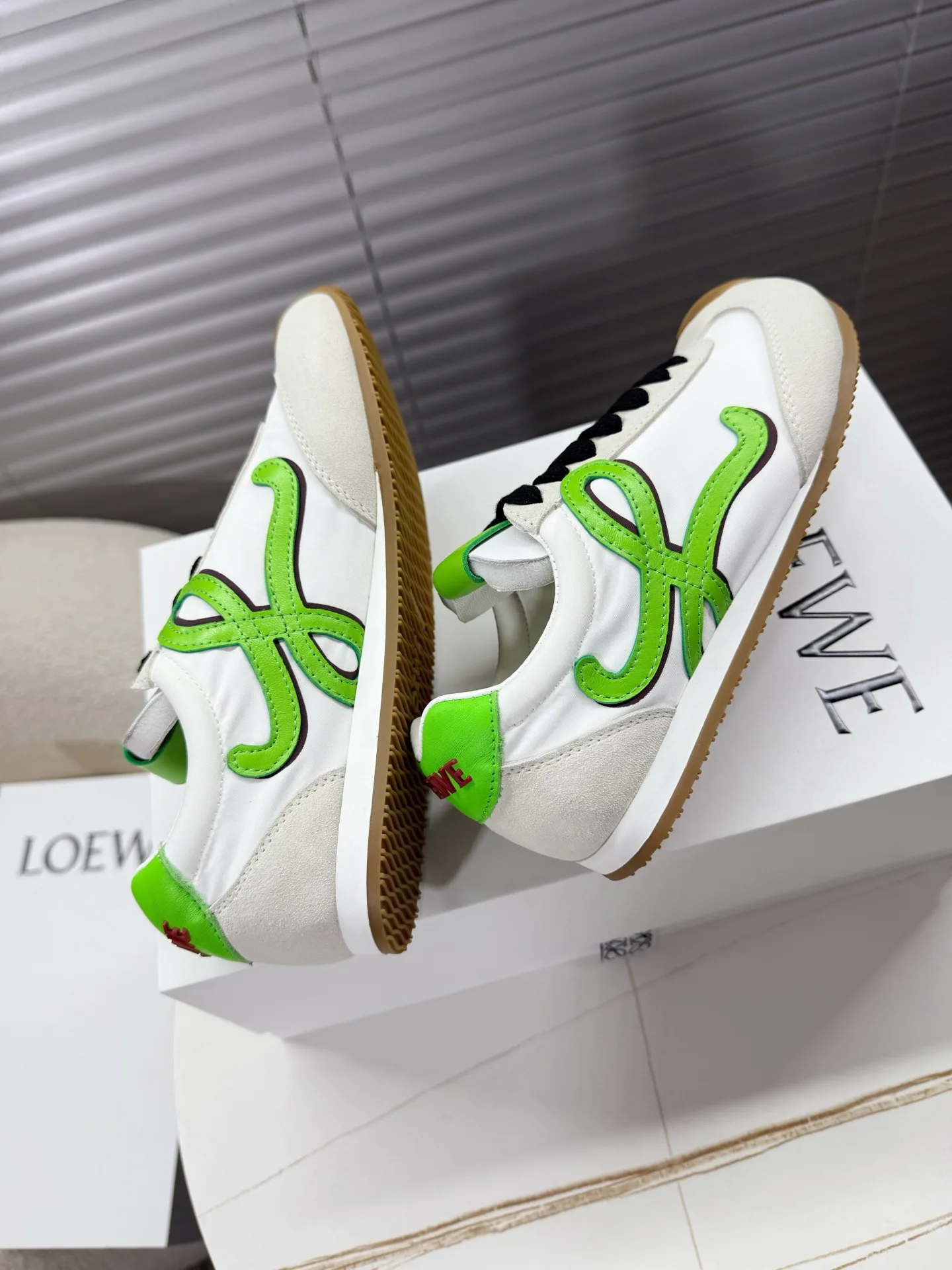 Кроссовки Женские Loewe 4019909