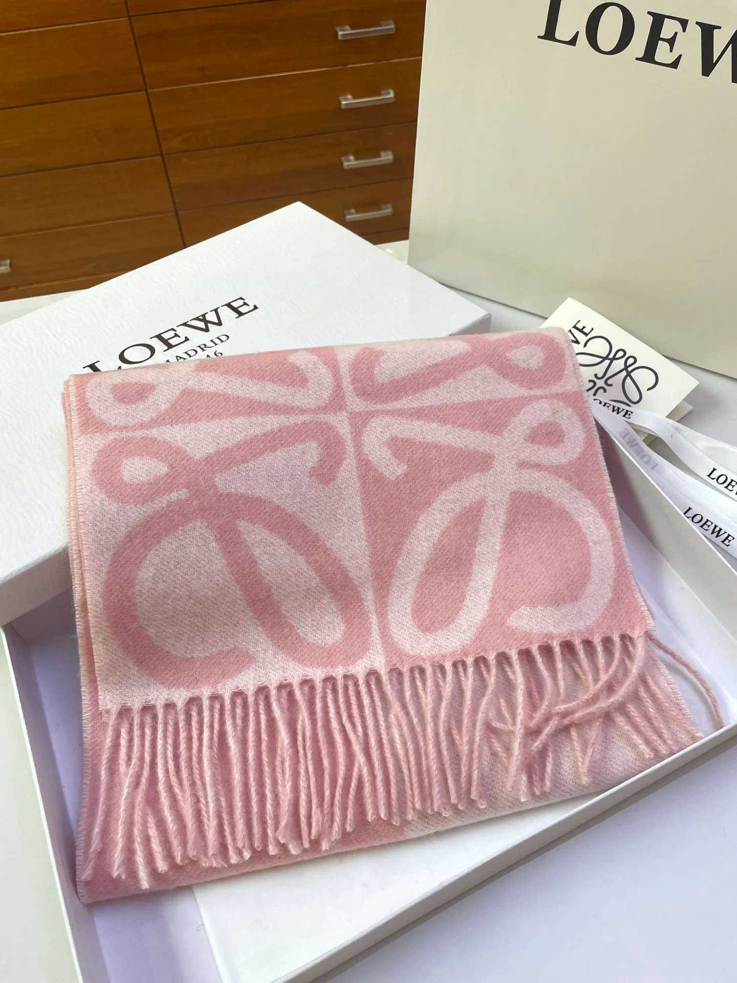 Шарфы Loewe 18039988