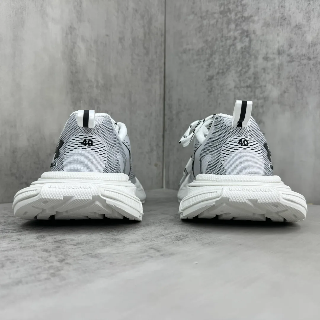 Кроссовки Женские Balenciaga 11102645
