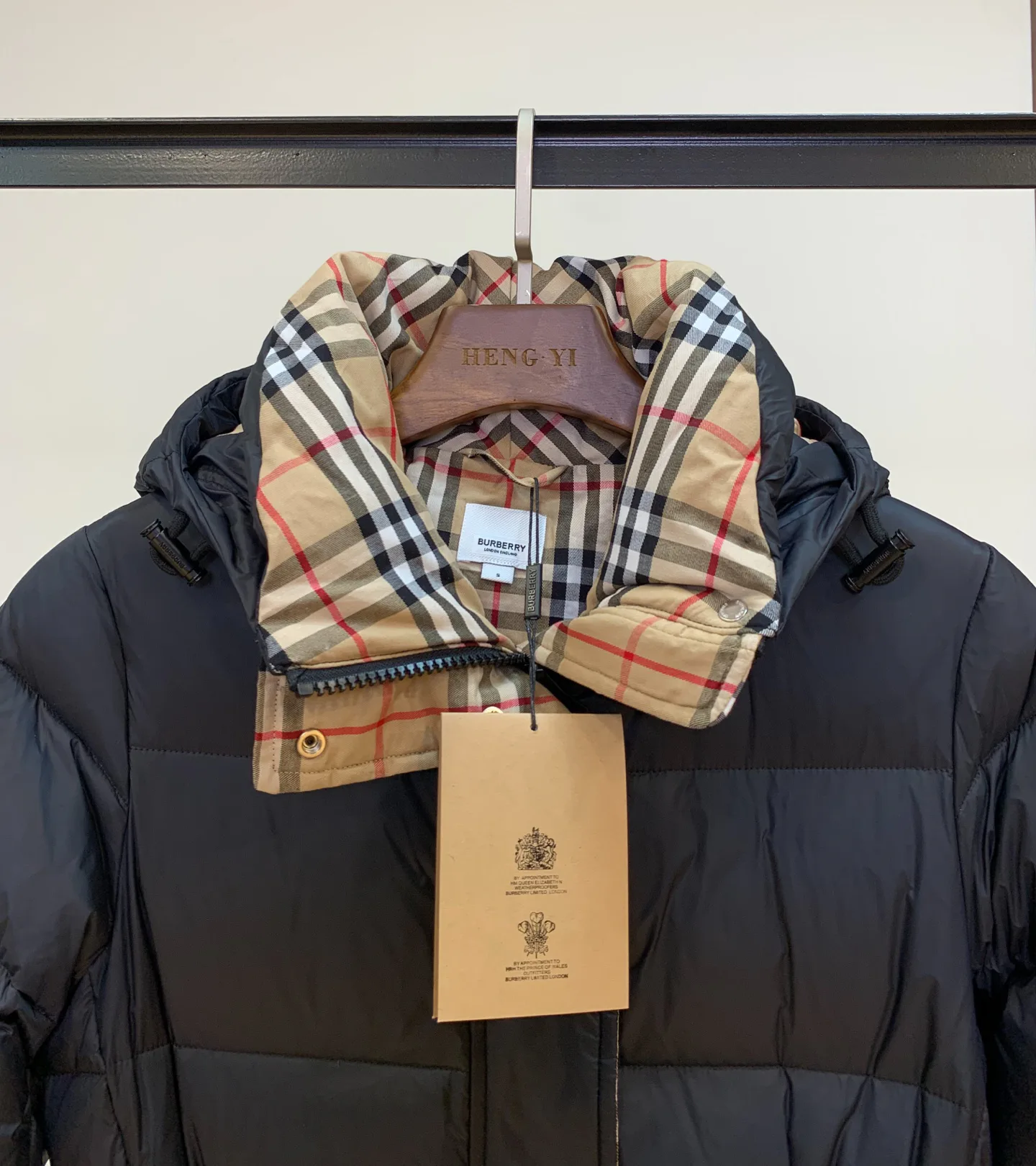 Пуховики Женские Burberry 352906