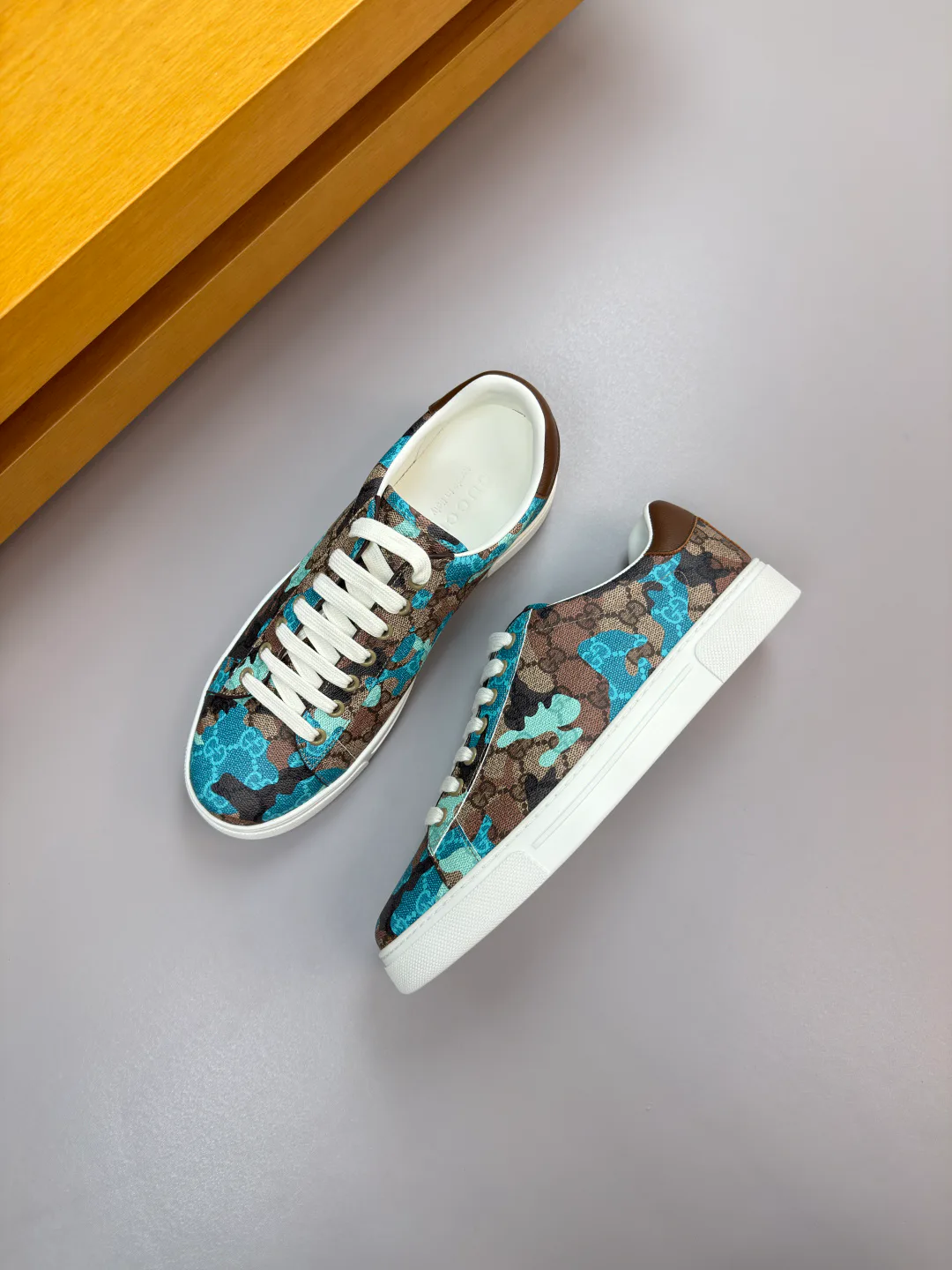 Кеды Женские Gucci 11702493