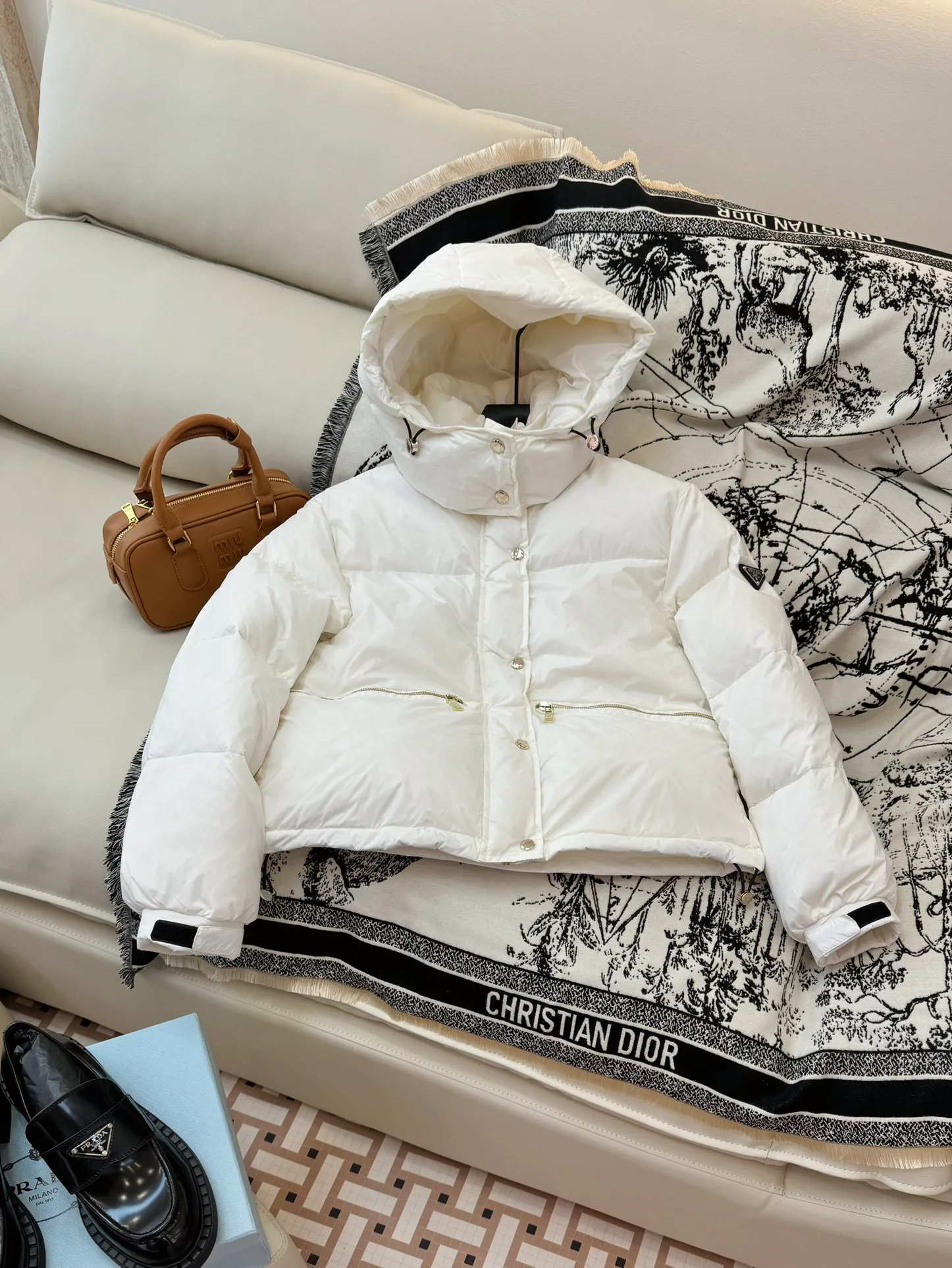 Куртки И Пуховики Женские Prada 18133795