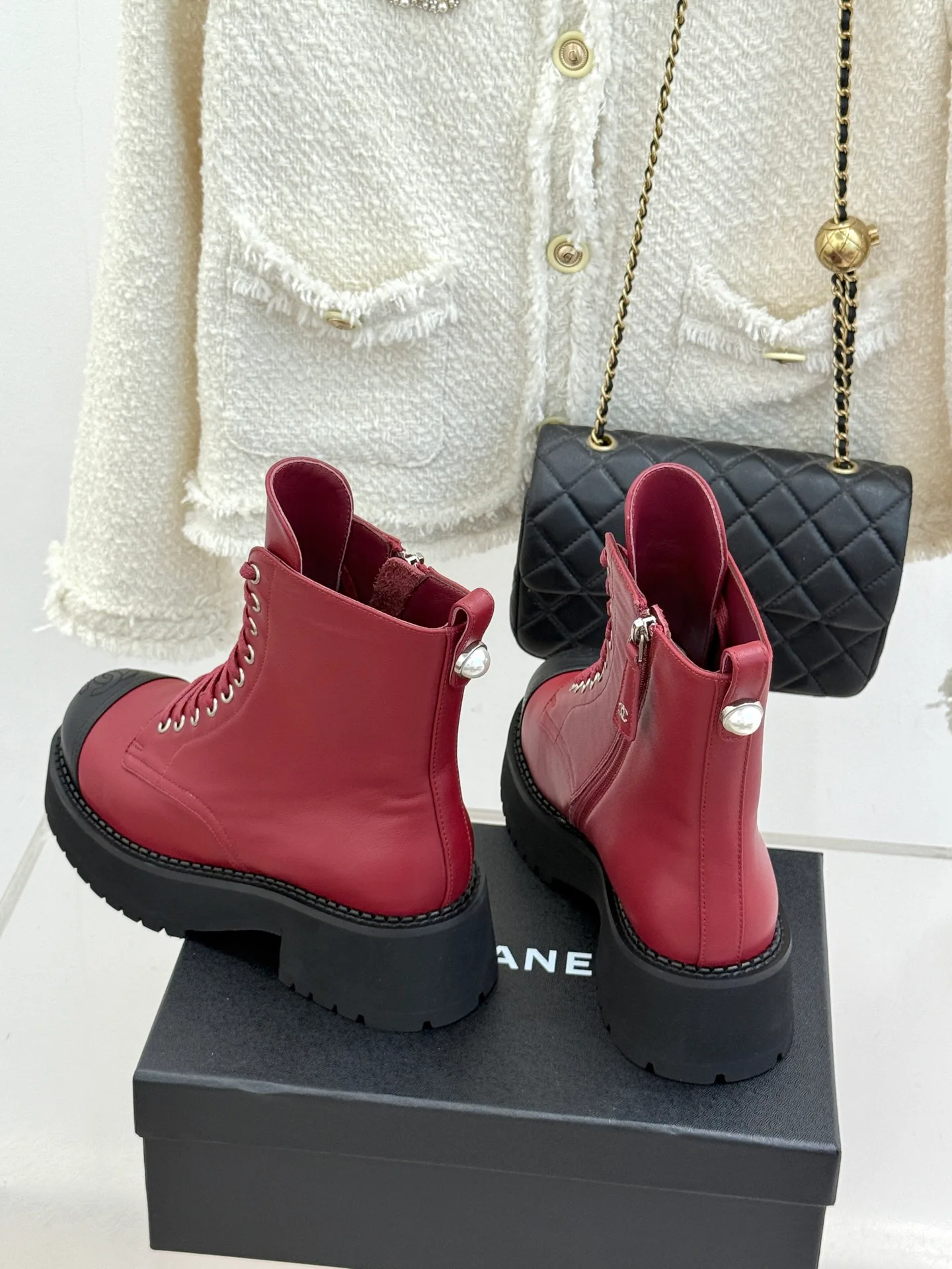 Ботинки Женские Chanel 19570323